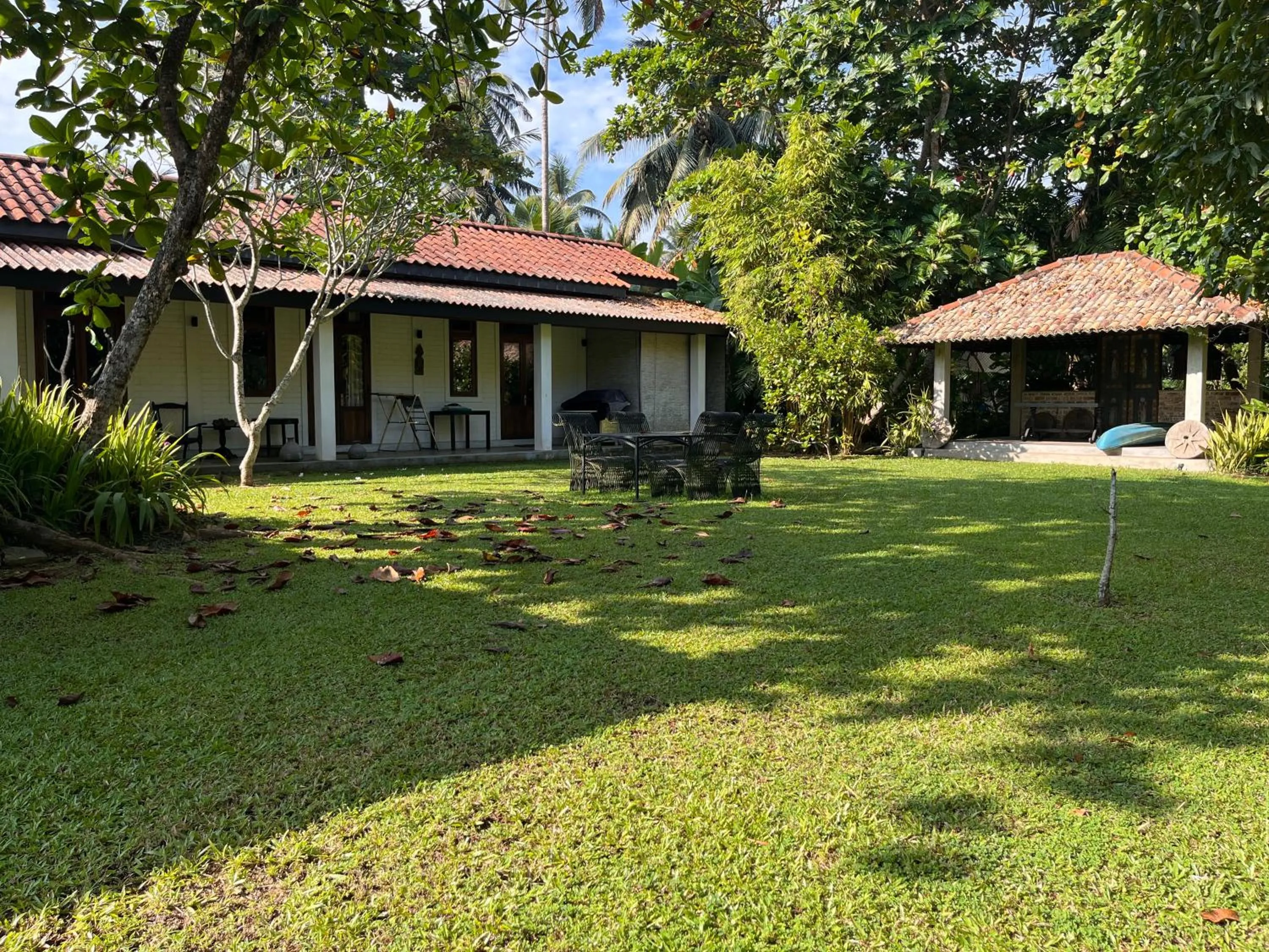 Property building in Aavya Cove Villas by Aahaasa