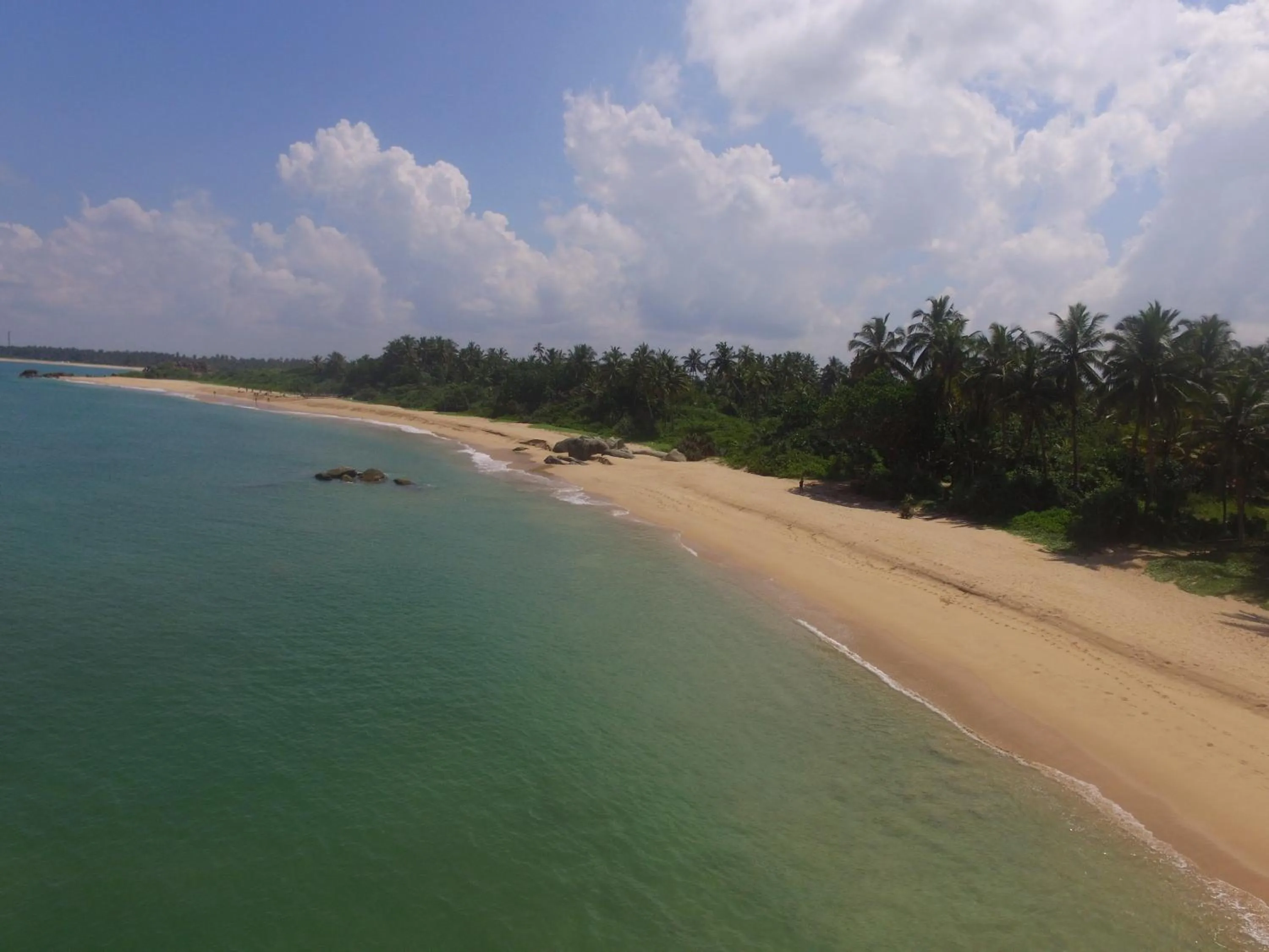 Beach in Calamansi Cove Villas