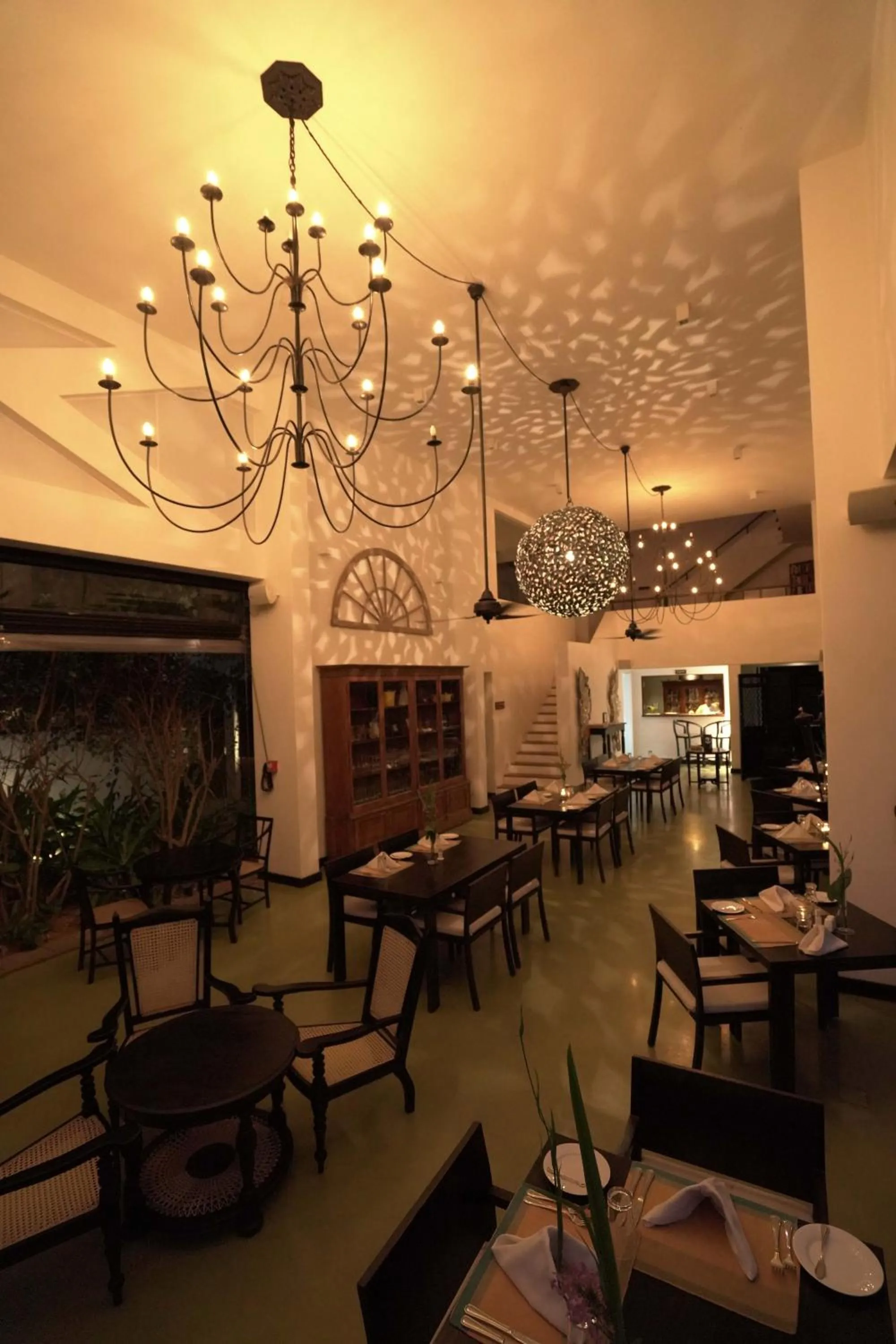 Restaurant/places to eat in Calamansi Cove Villas