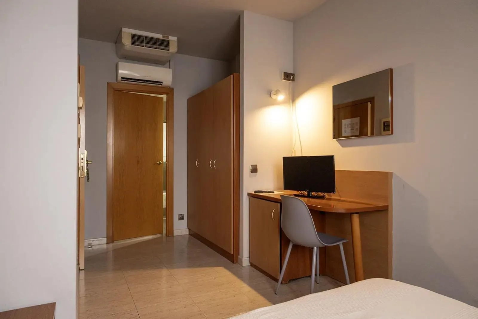 Bed in Hotel Sant Celoni