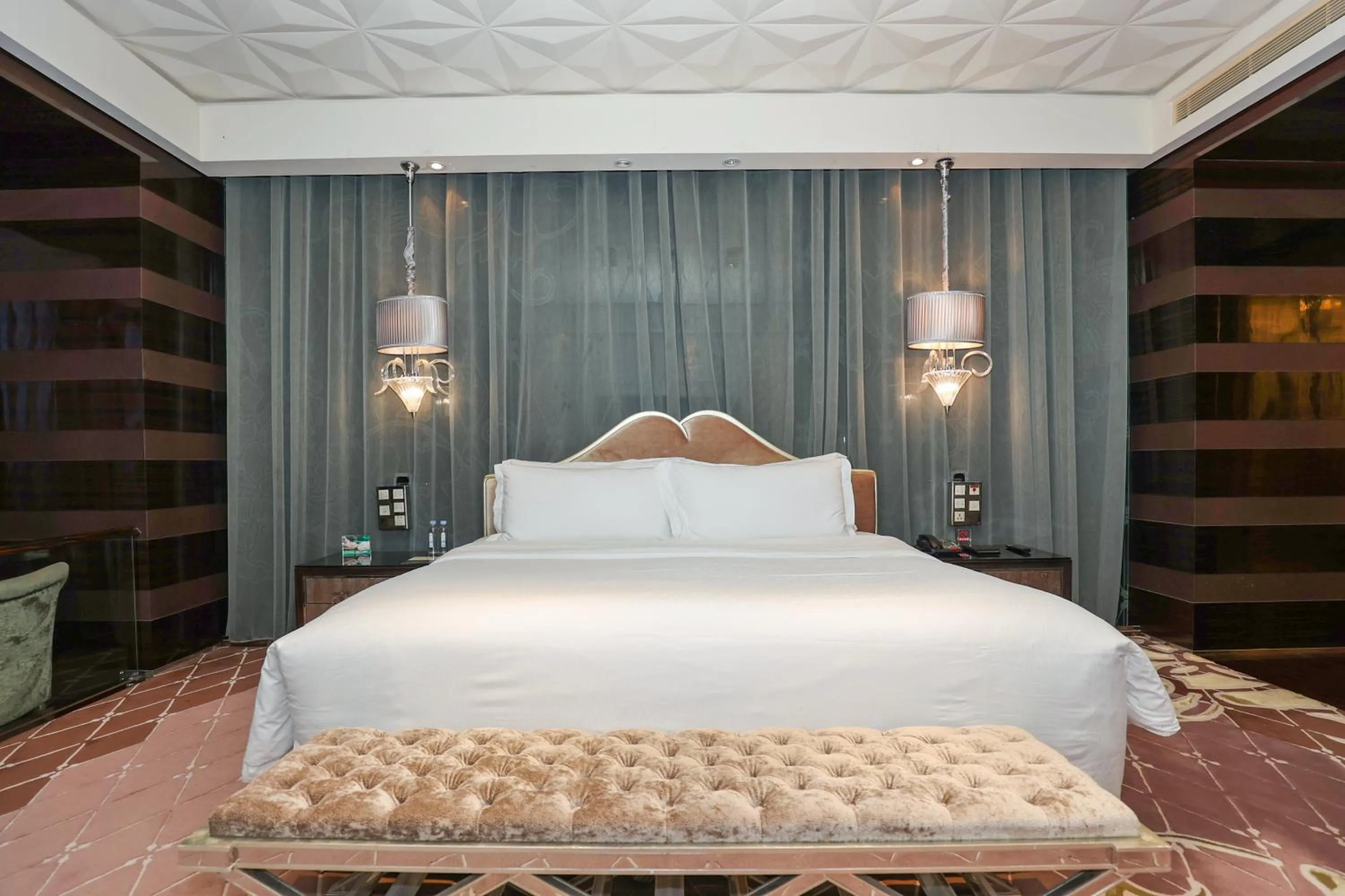 Bed in Chateau Star River Shanghai Minhang