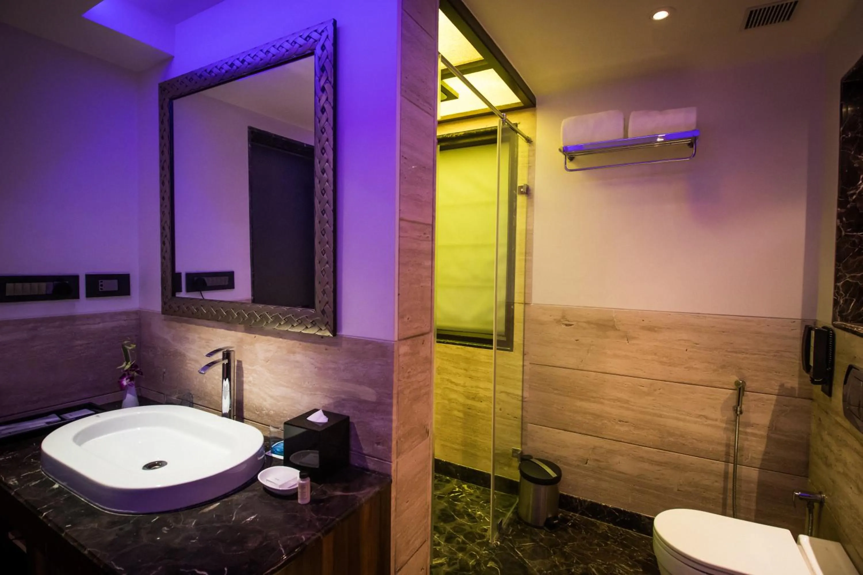 Bathroom in Planet Hollywood Beach Resort Goa