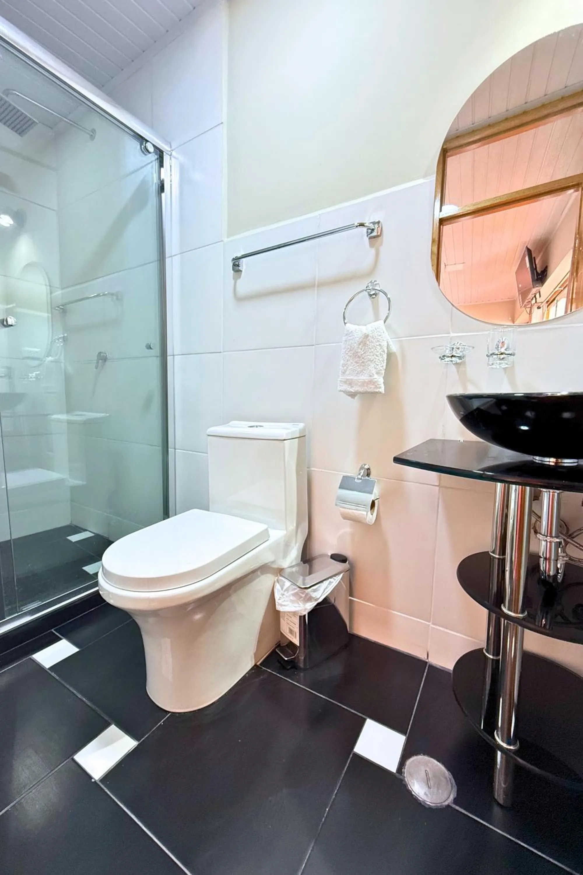 Bathroom in Andenes del Inca Hotel