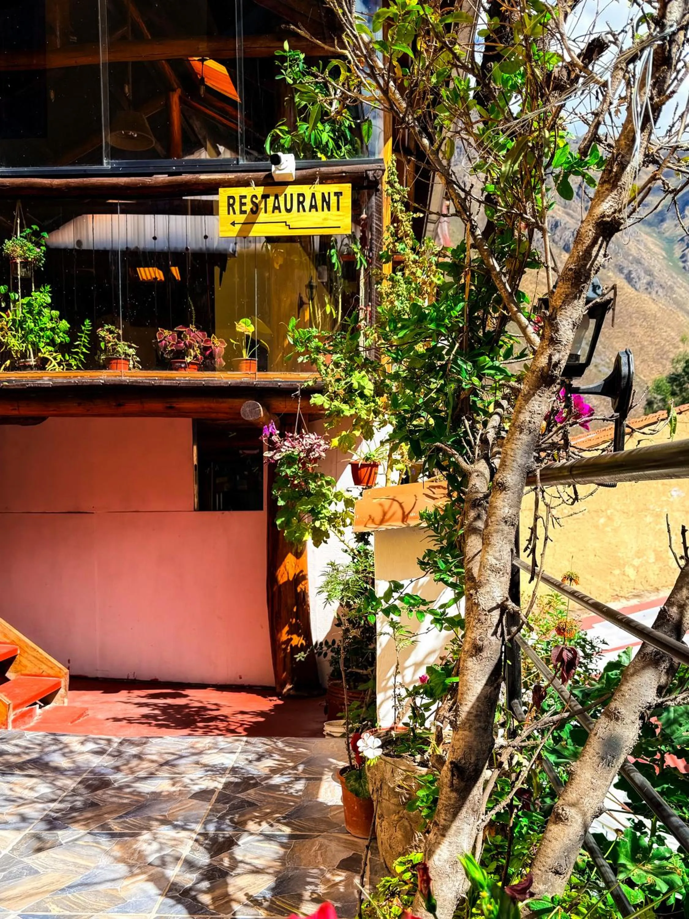 Restaurant/places to eat in Andenes del Inca Hotel