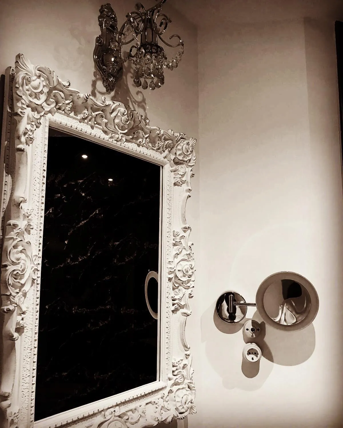 Bathroom in Purple Dog Suites