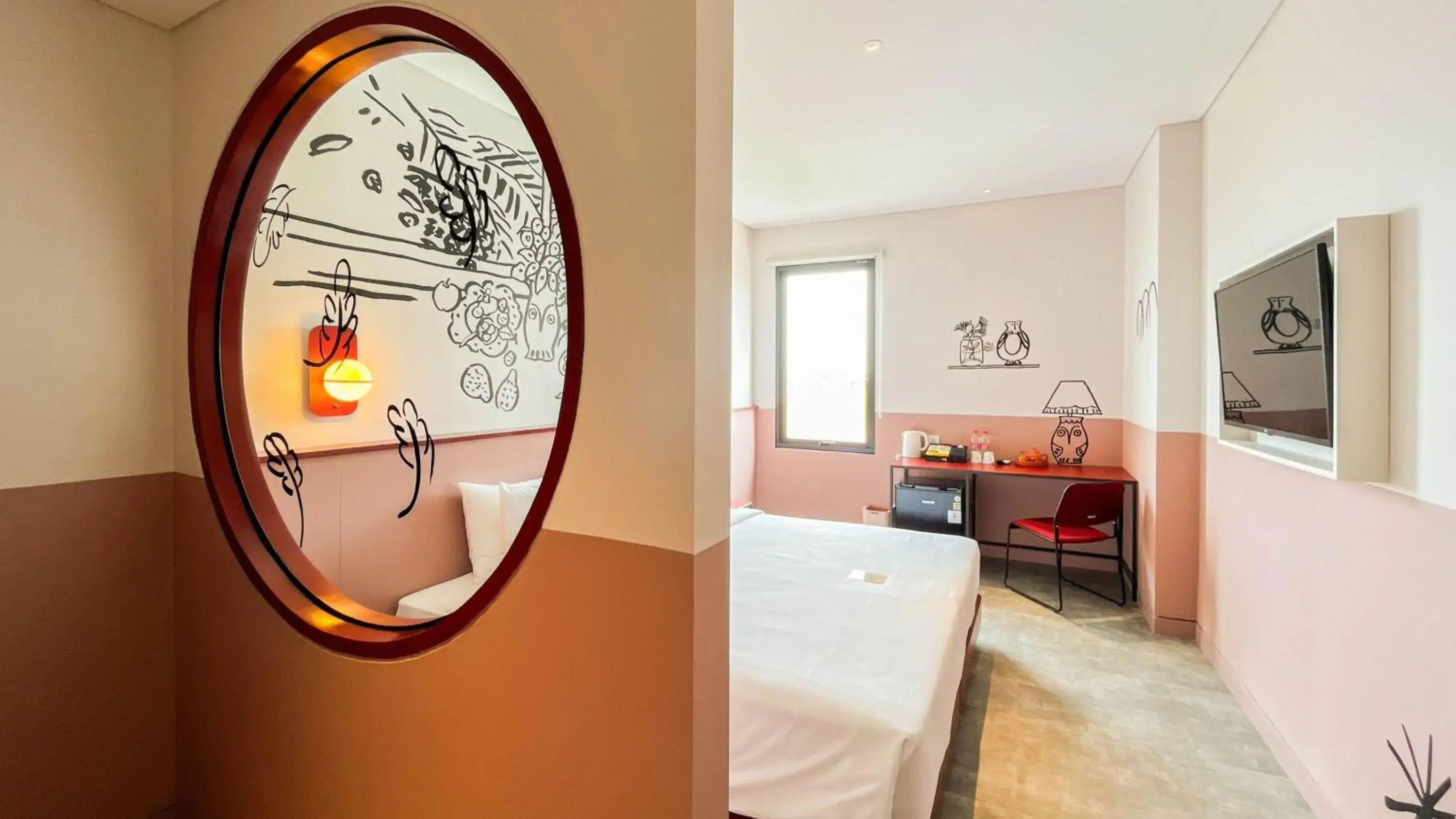 Queen Room in Kotta GO Hotel Tegal Queen Room in Kotta GO Hotel Tegal