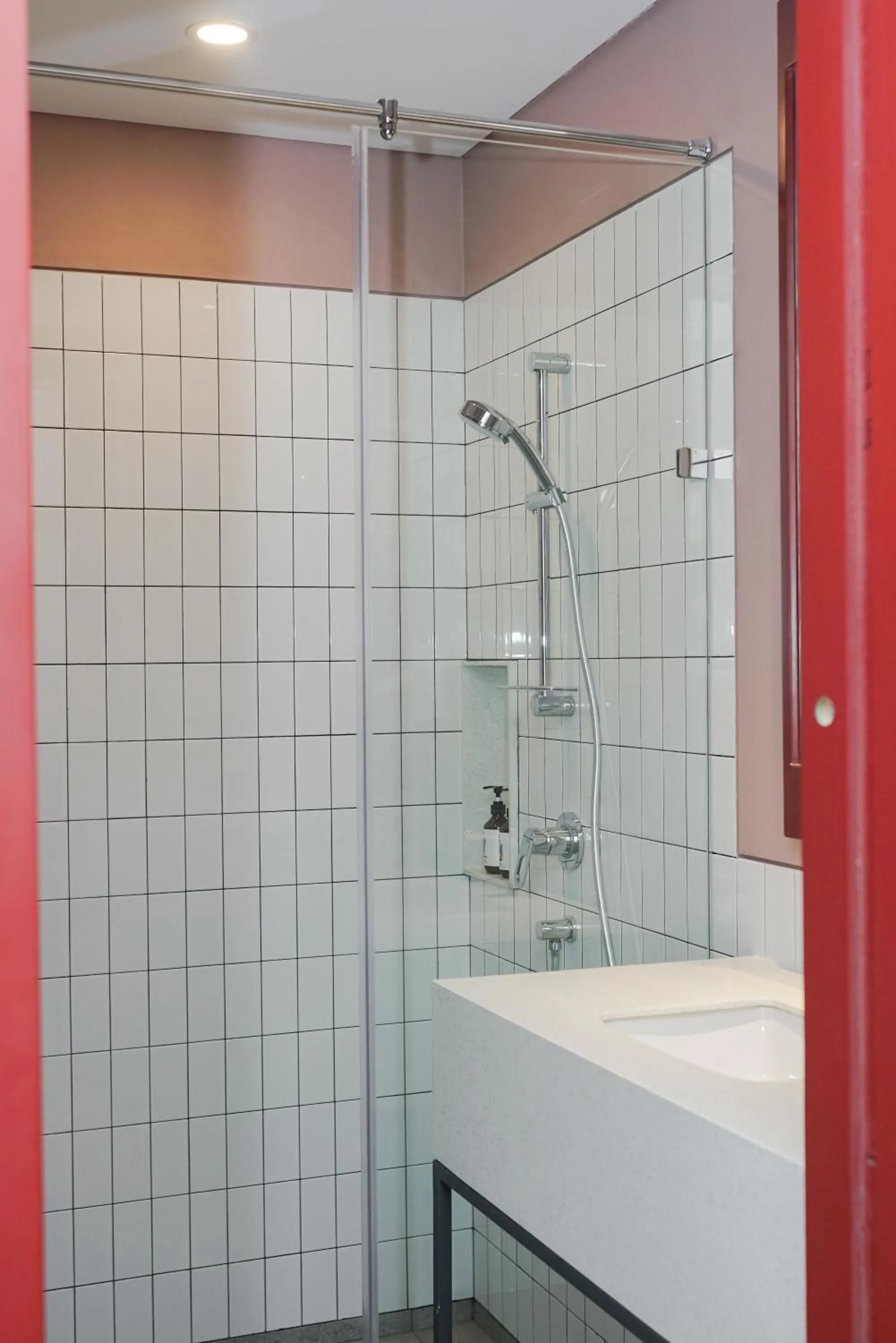 Shower in Kotta GO Hotel Tegal