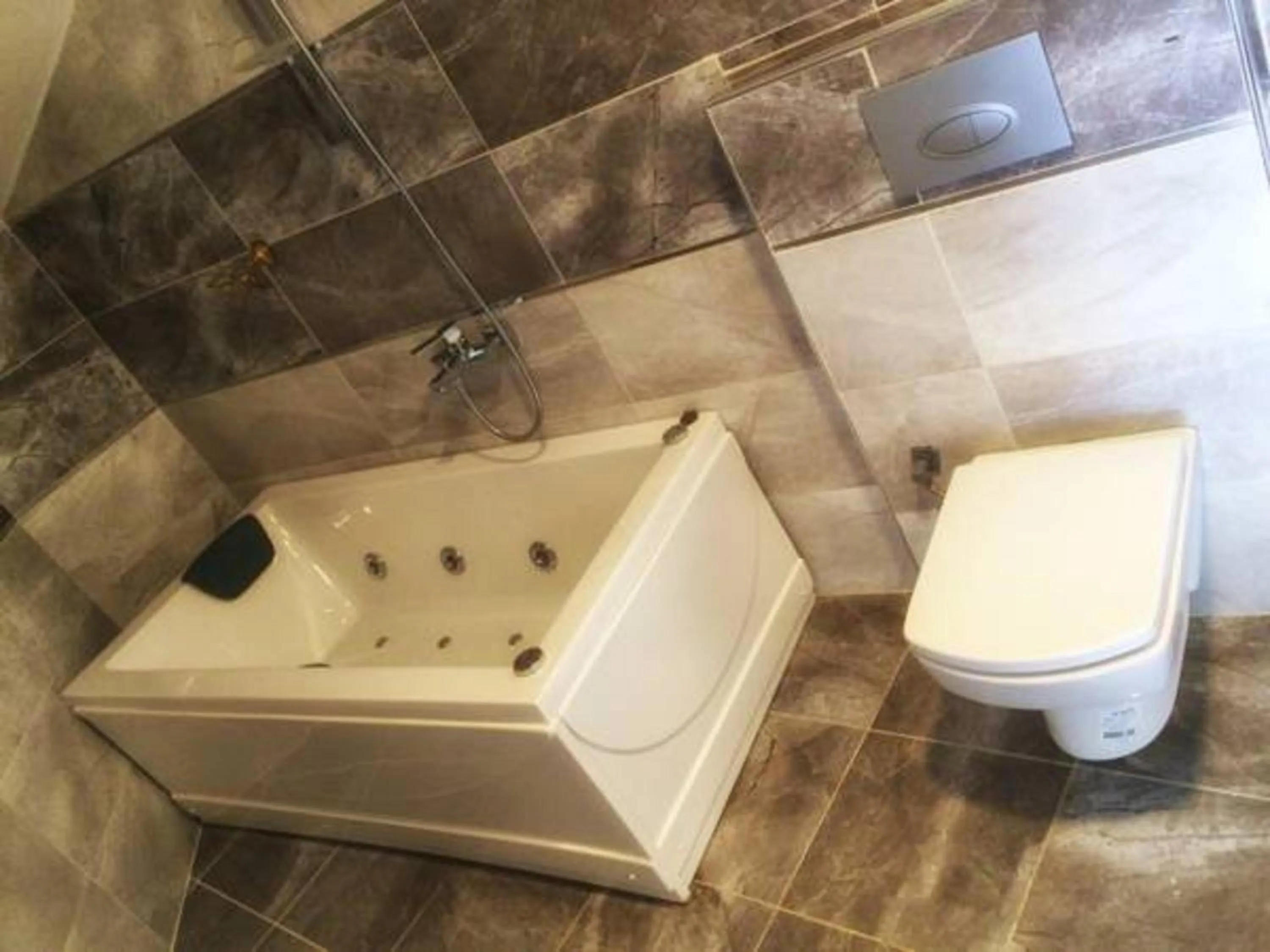 Bathroom in Deep Hotel