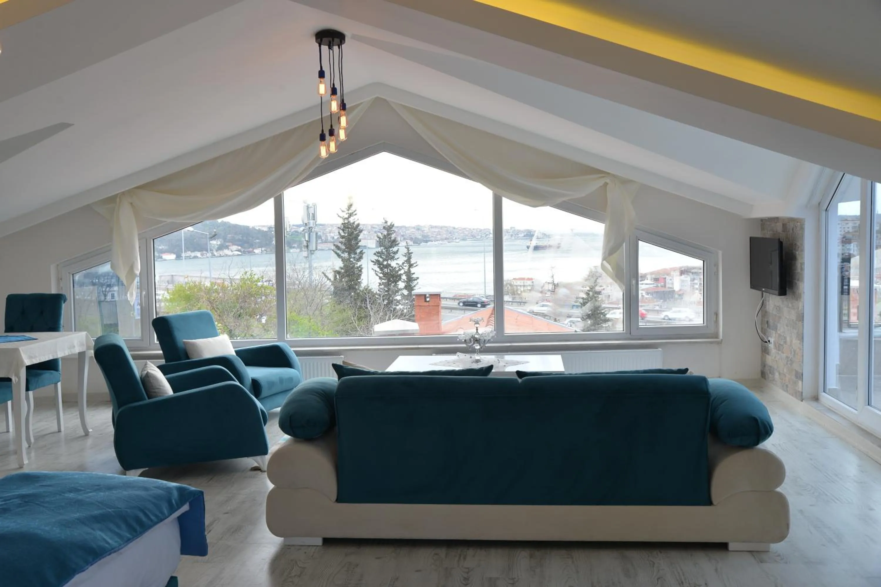 Decorative detail in Deep Hotel