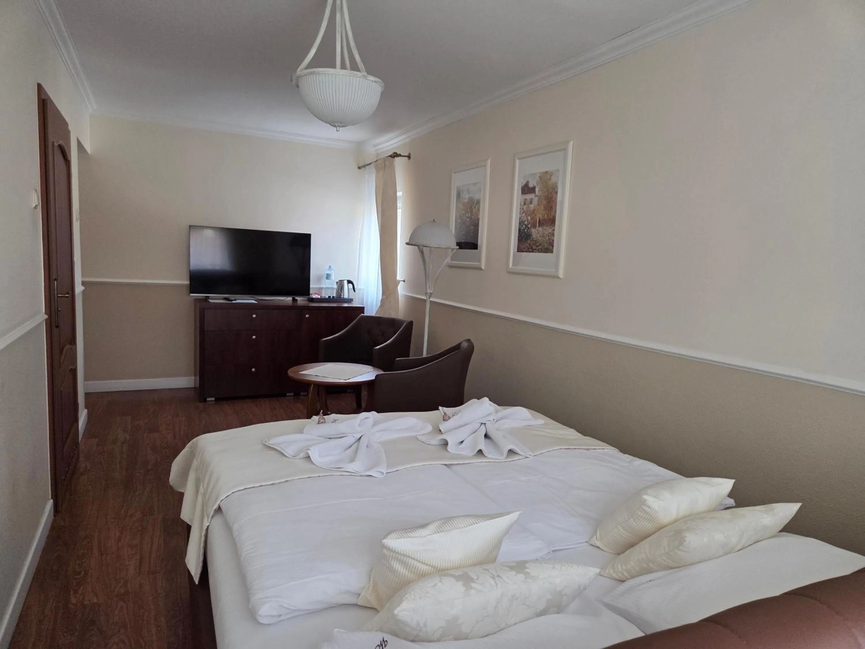 Photo of the whole room, Bed in Willa Atena