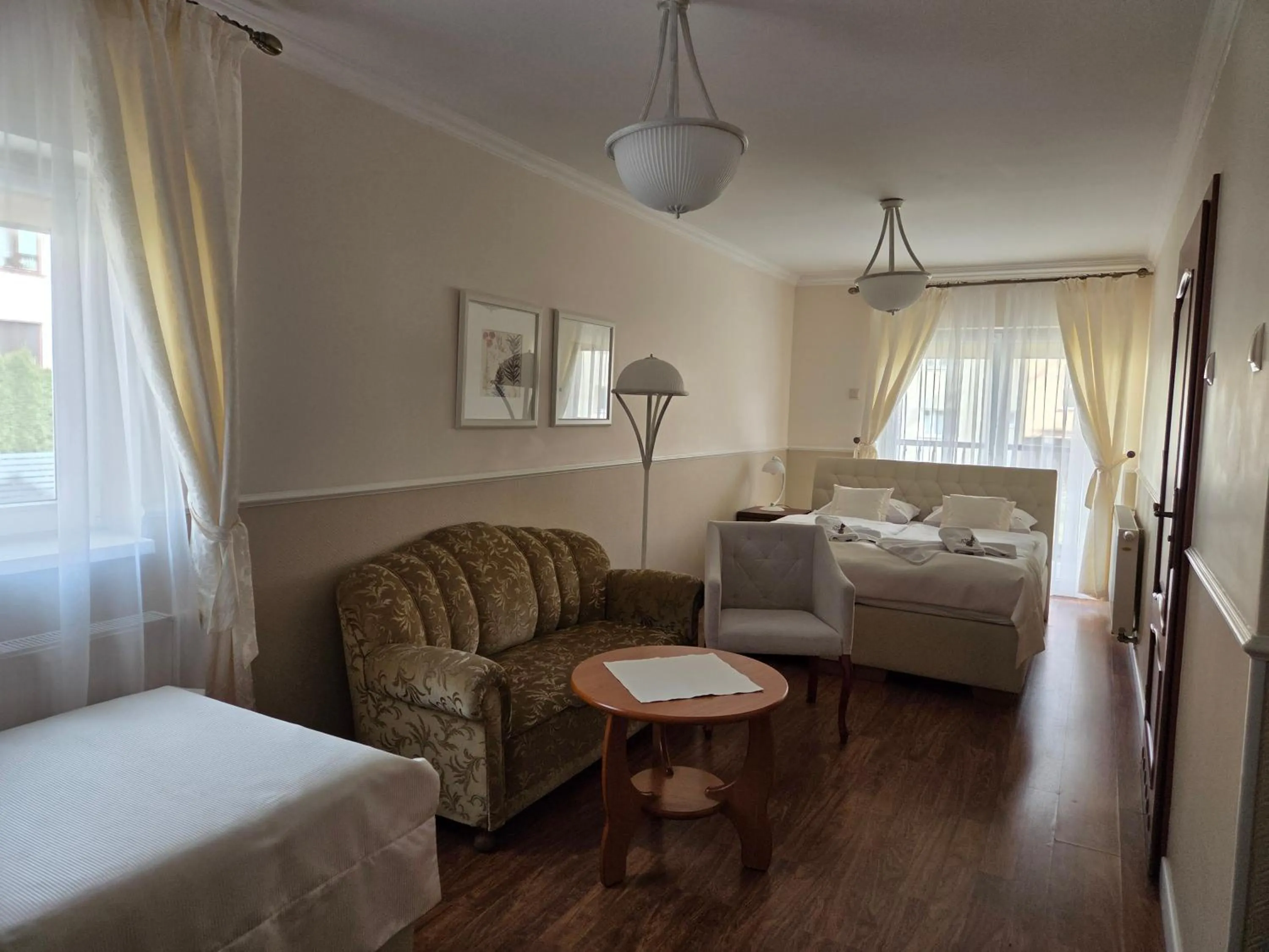 Photo of the whole room, Bed in Willa Atena