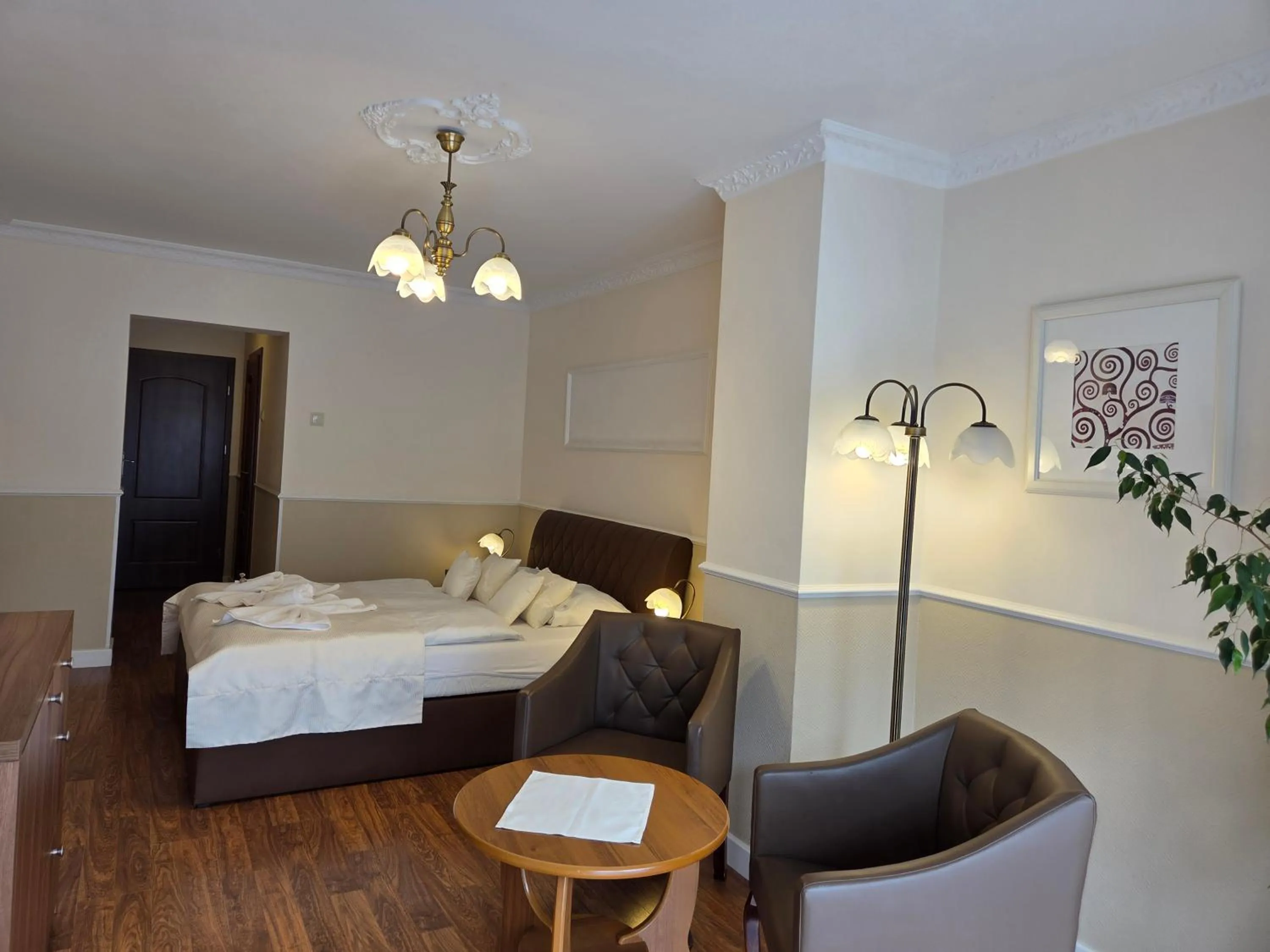 Photo of the whole room, Bed in Willa Atena