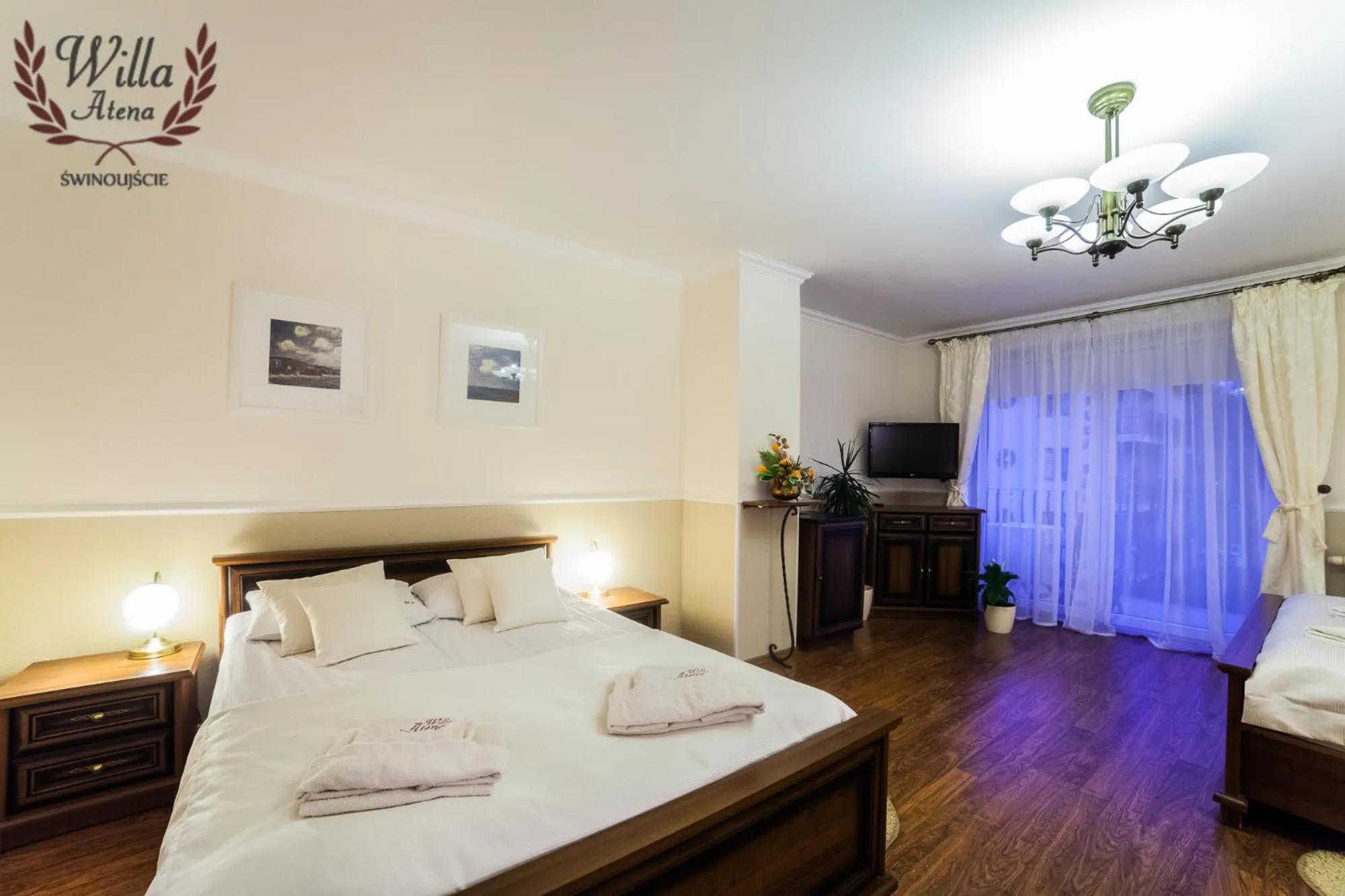 Photo of the whole room, Bed in Willa Atena