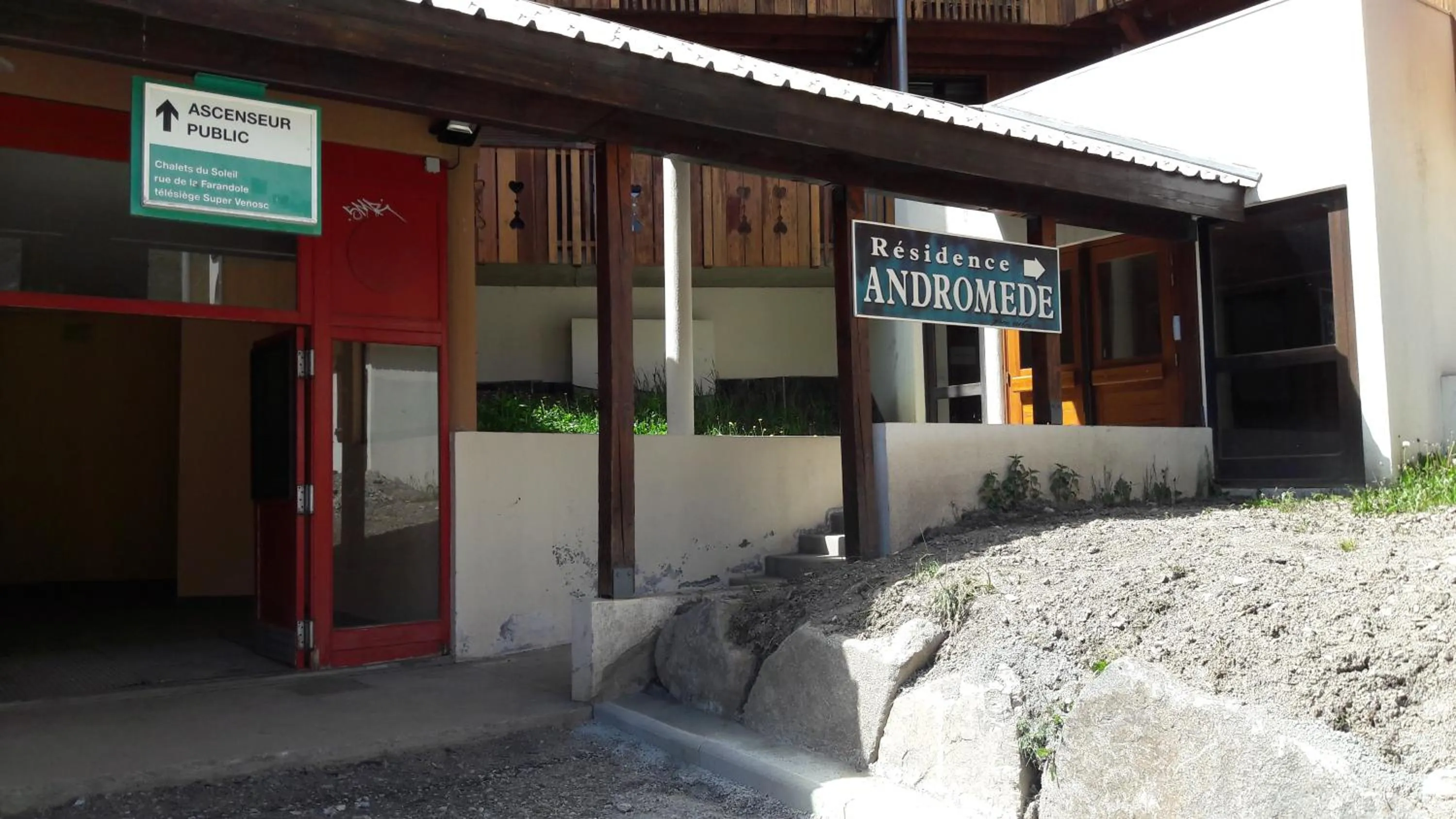 Facade/entrance in Vacanceole - Résidence Andromede