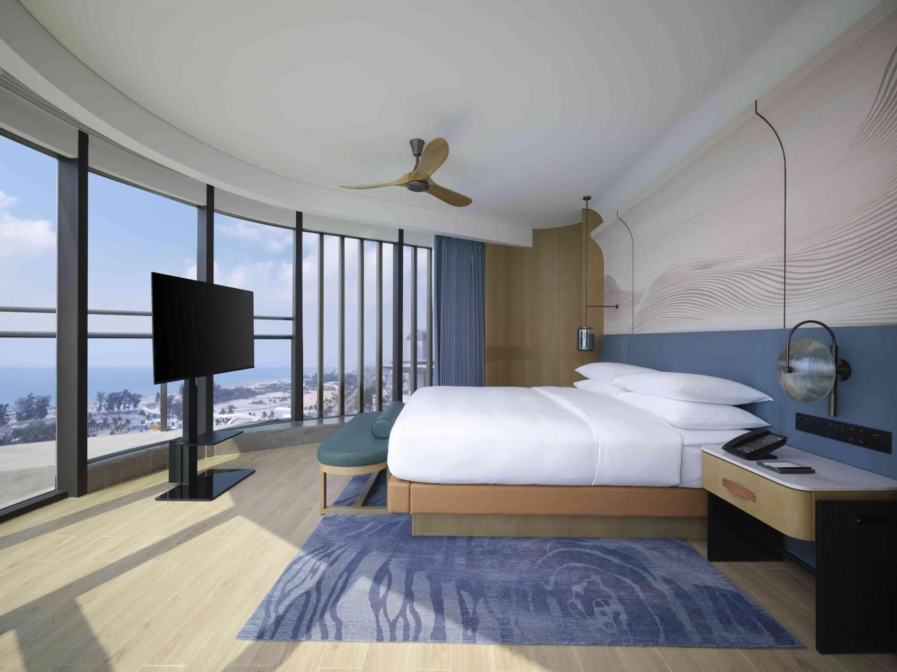 Bedroom, Bed in Beihai Marriott Resort