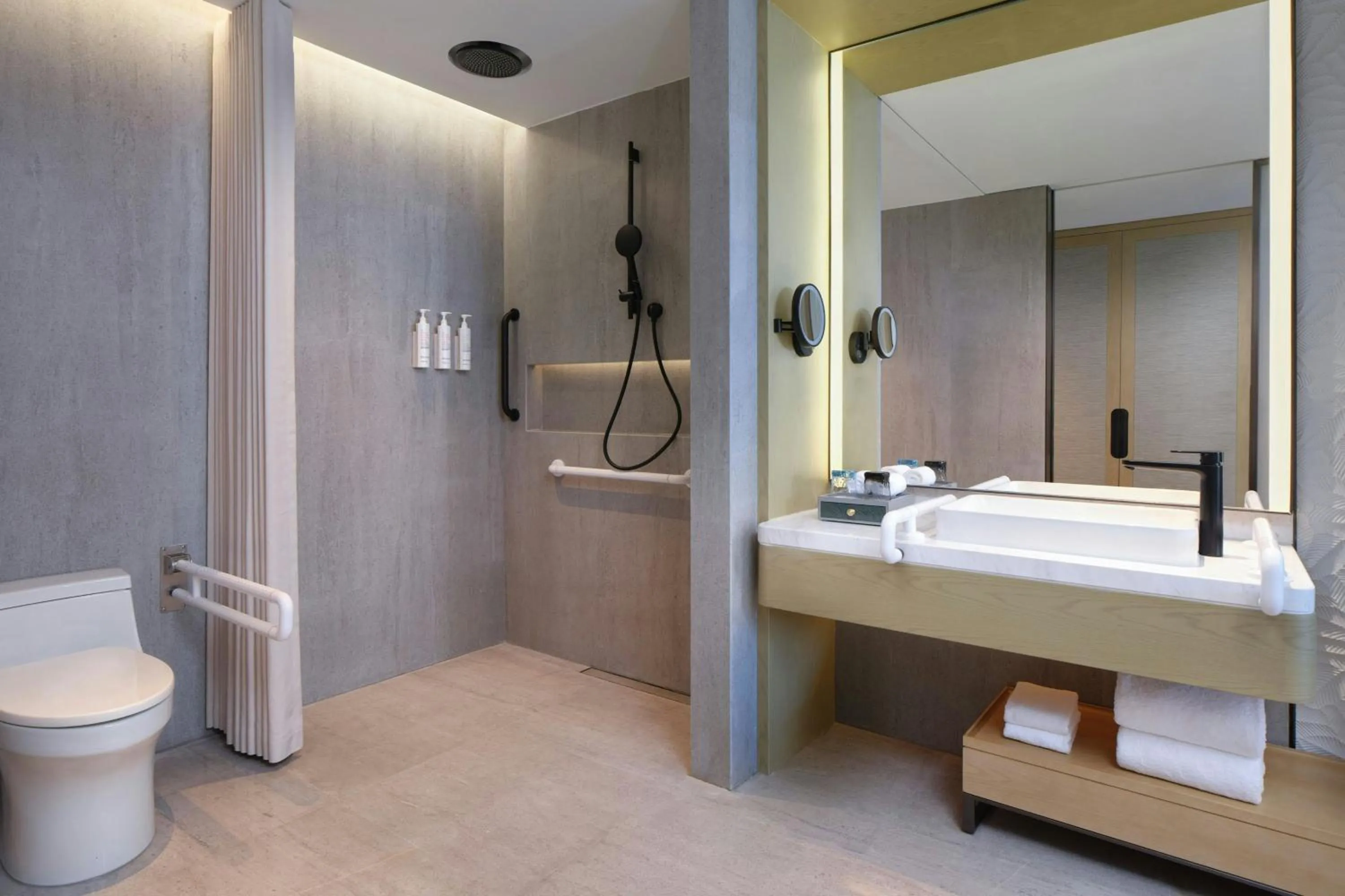 Bedroom in Beihai Marriott Resort