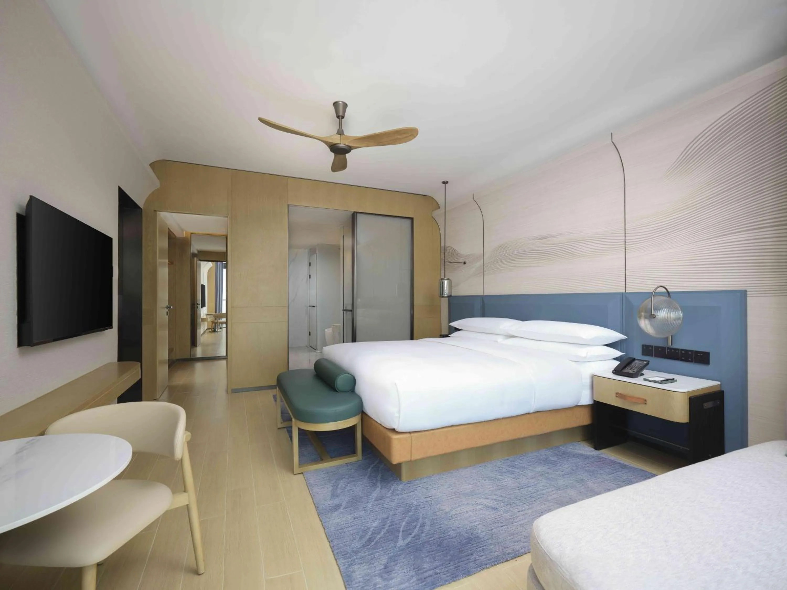 Bedroom, Bed in Beihai Marriott Resort