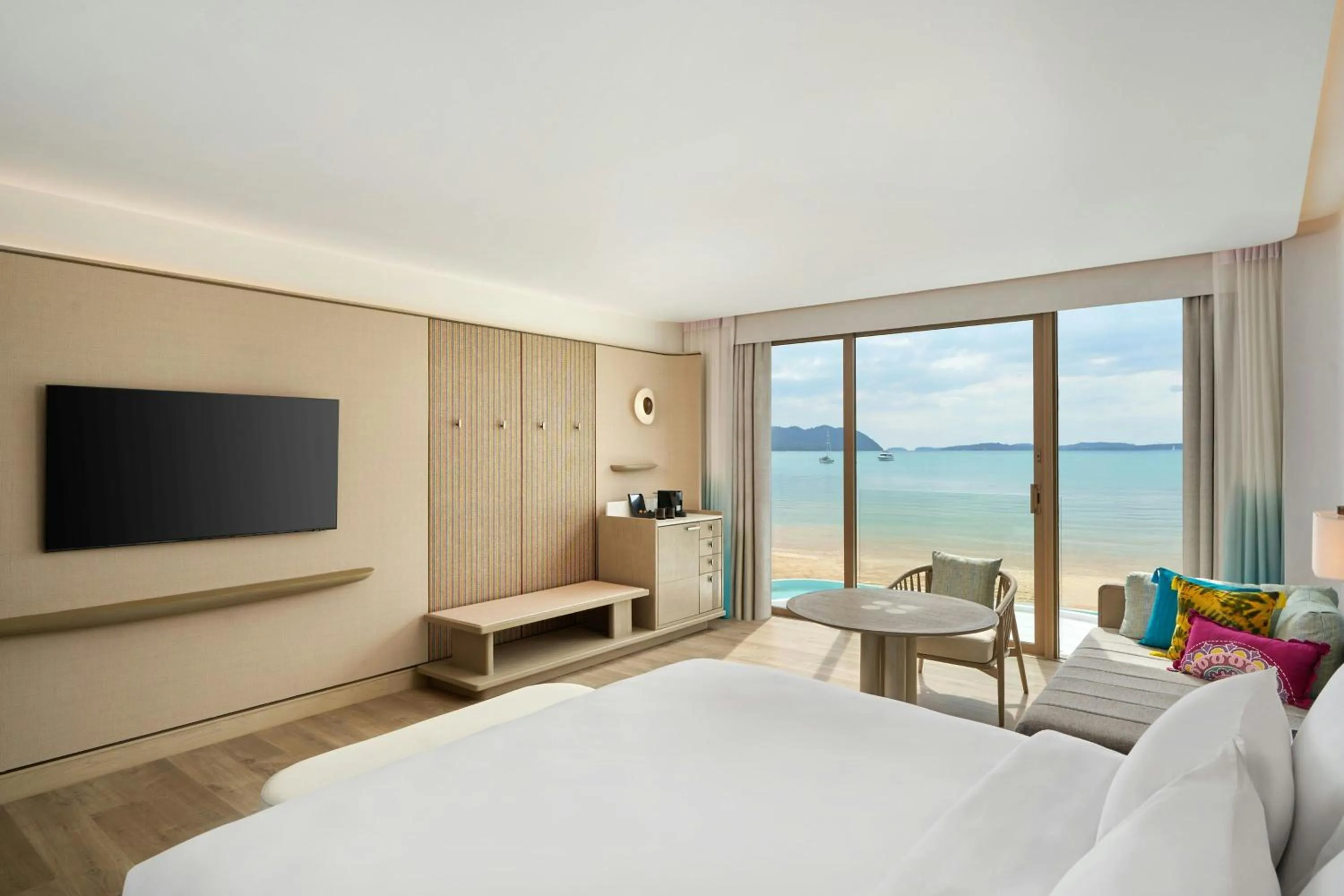 Photo of the whole room, Bed in Veranda Resort Phuket, Autograph Collection