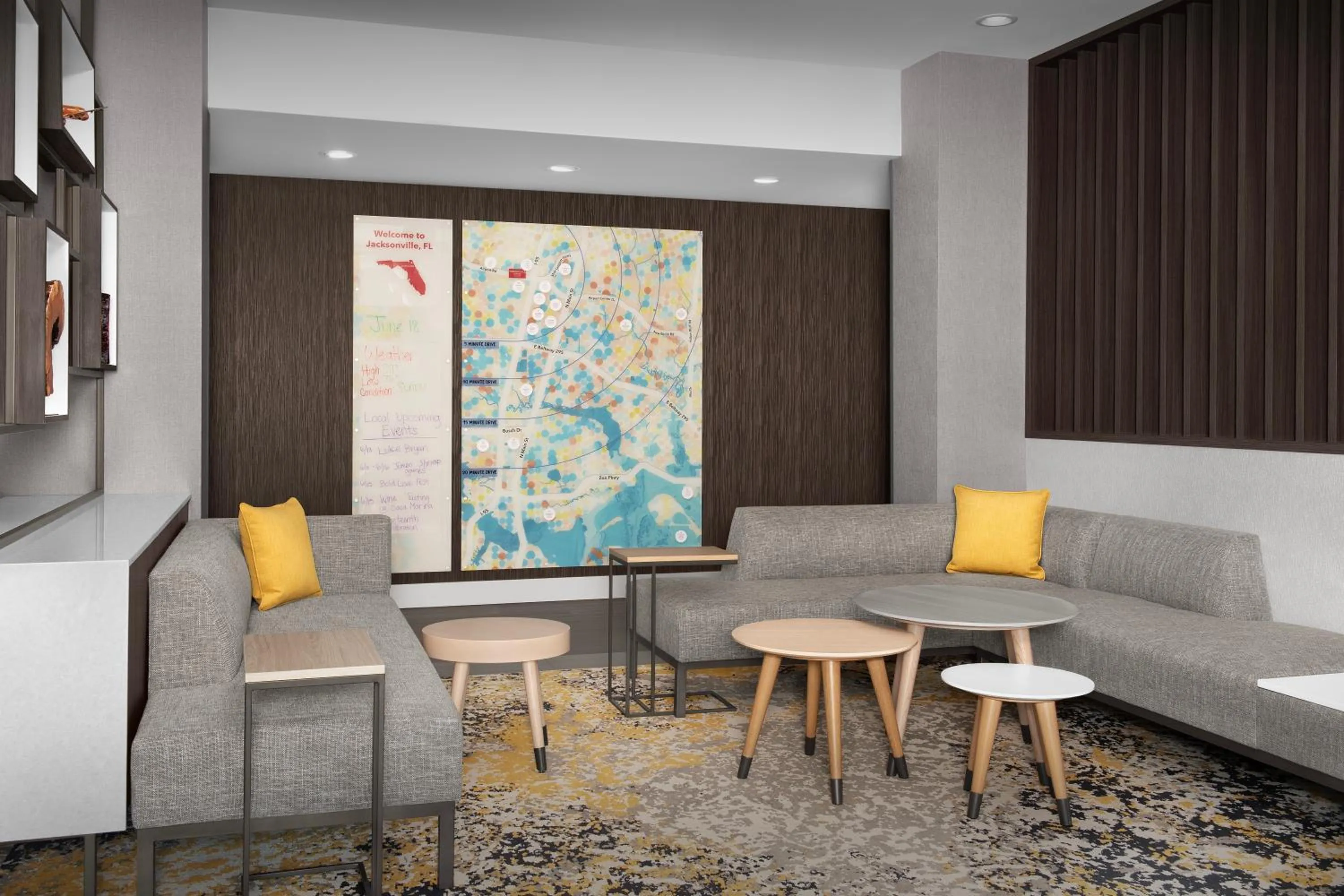 Seating area in TownePlace Suites By Marriott Lake City
