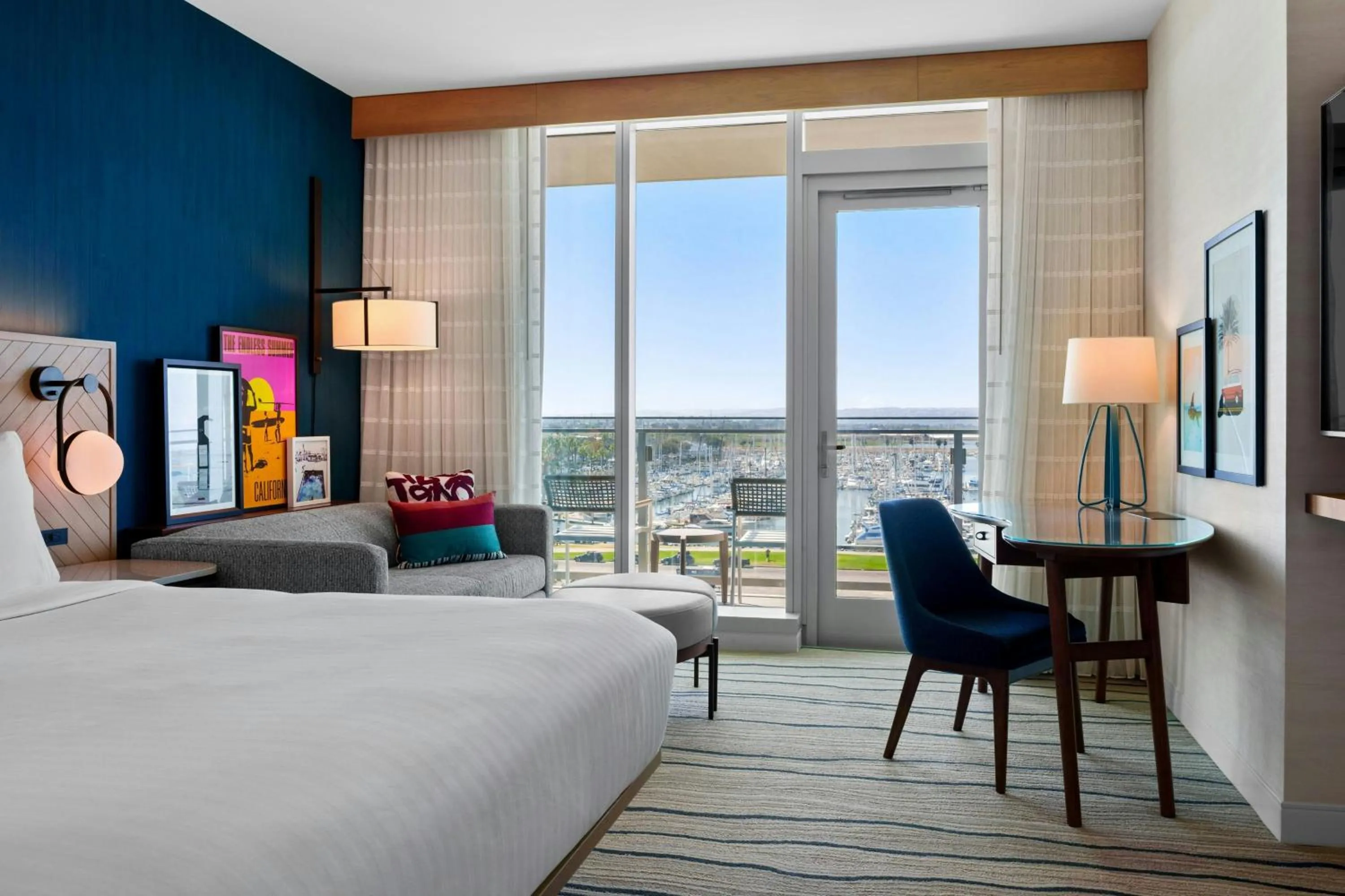 Photo of the whole room, Bed in Gaylord Pacific Resort & Convention Center