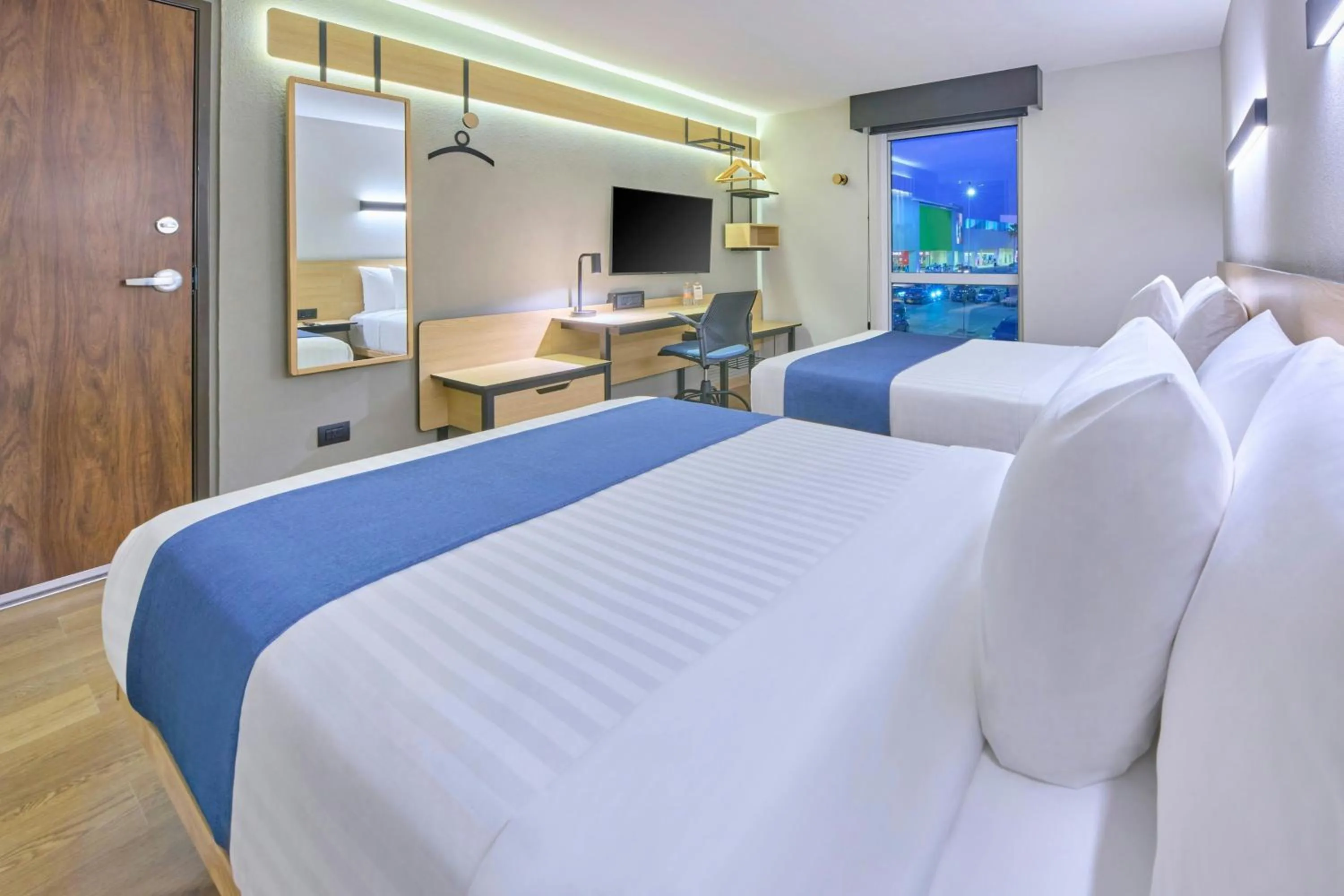 Photo of the whole room, Bed in City Express by Marriott Tijuana El Florido