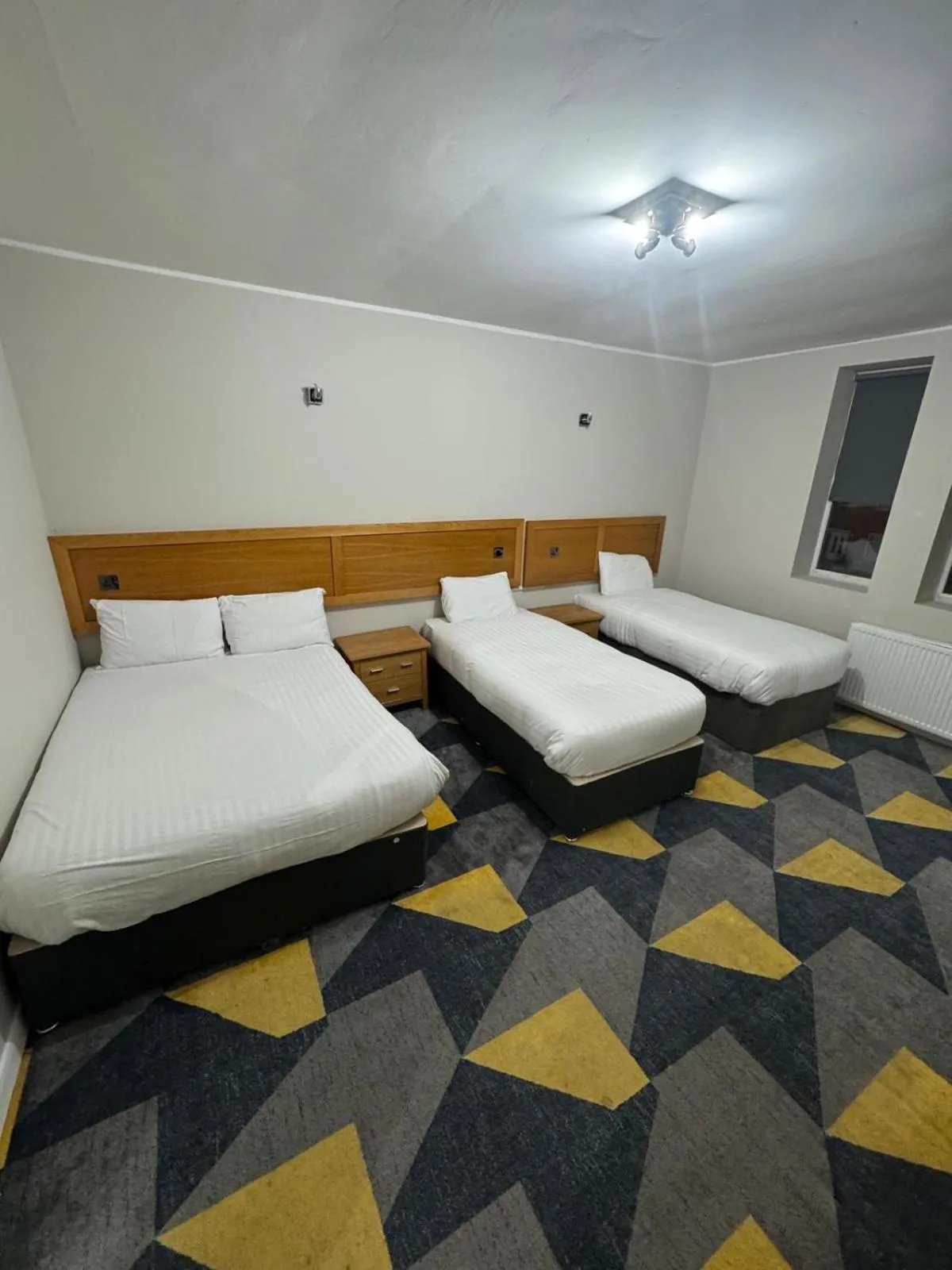 Bedroom, Bed in Weaste Hotel, West Manchester Hotel