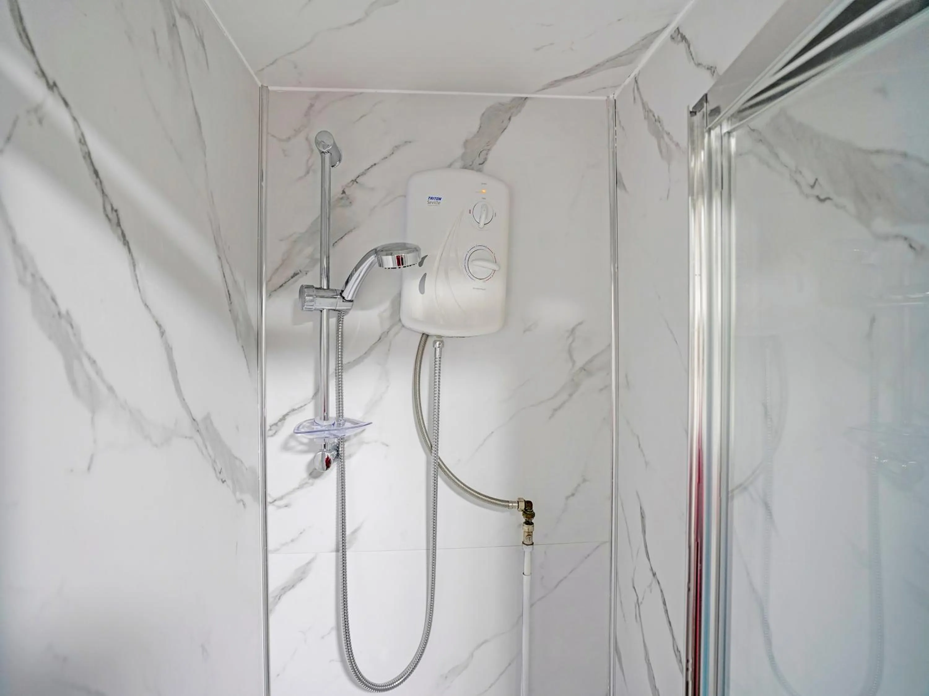 Shower in Weaste Hotel, West Manchester Hotel