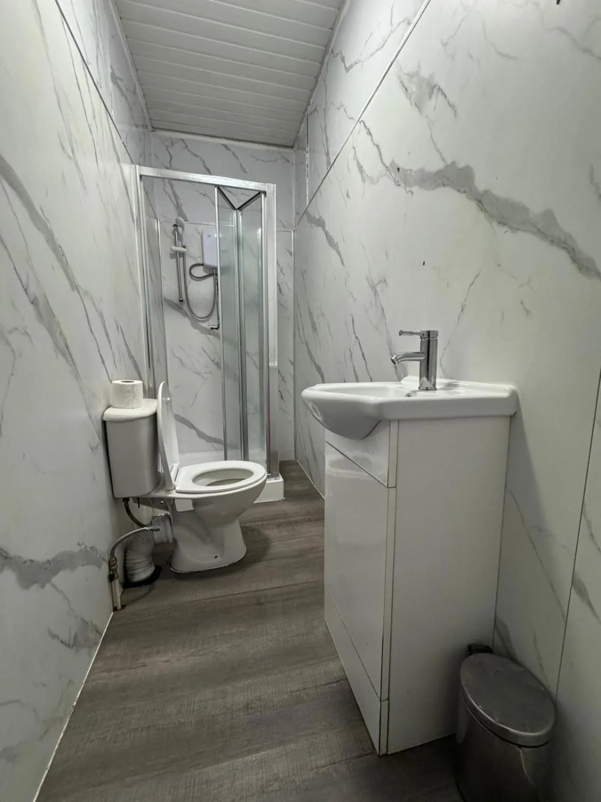 Bathroom in Weaste Hotel, West Manchester Hotel