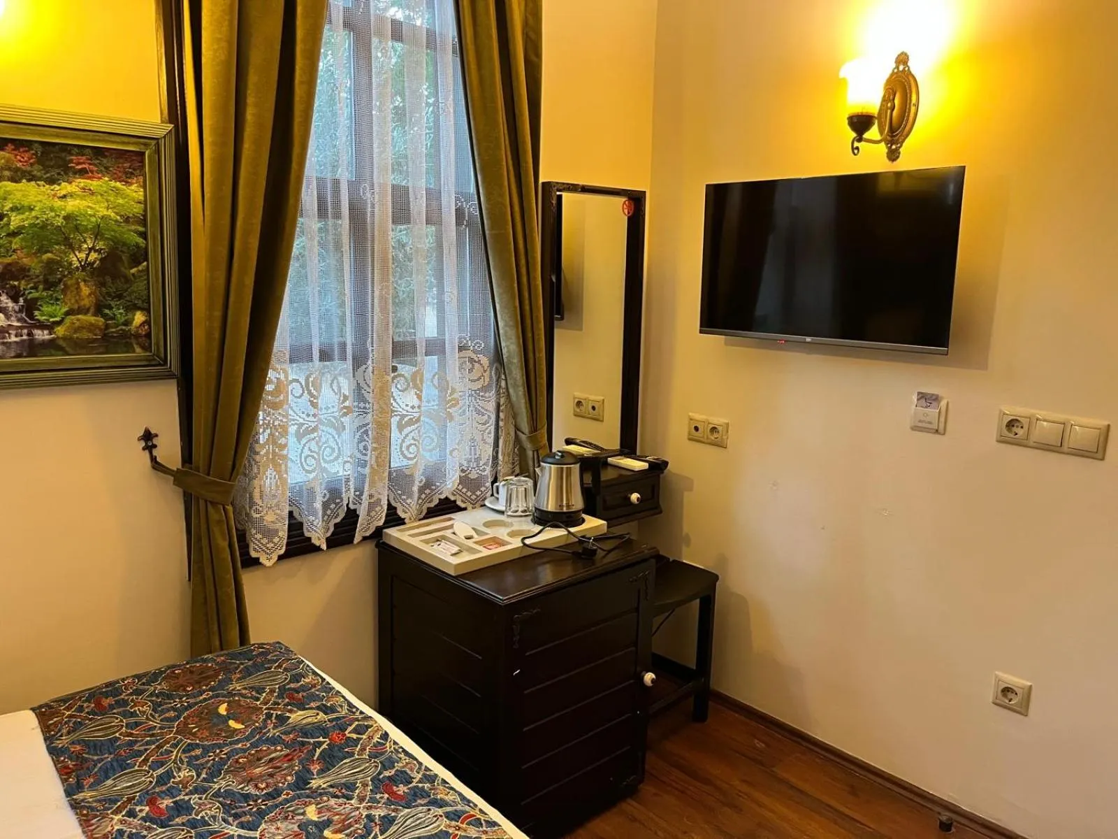 TV and multimedia, Bed in Morea Kaleiçi-Adults Only