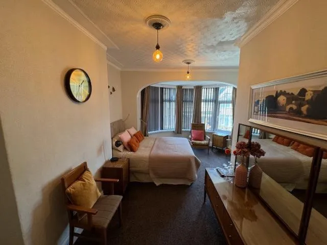 Bed in The Golden Sands