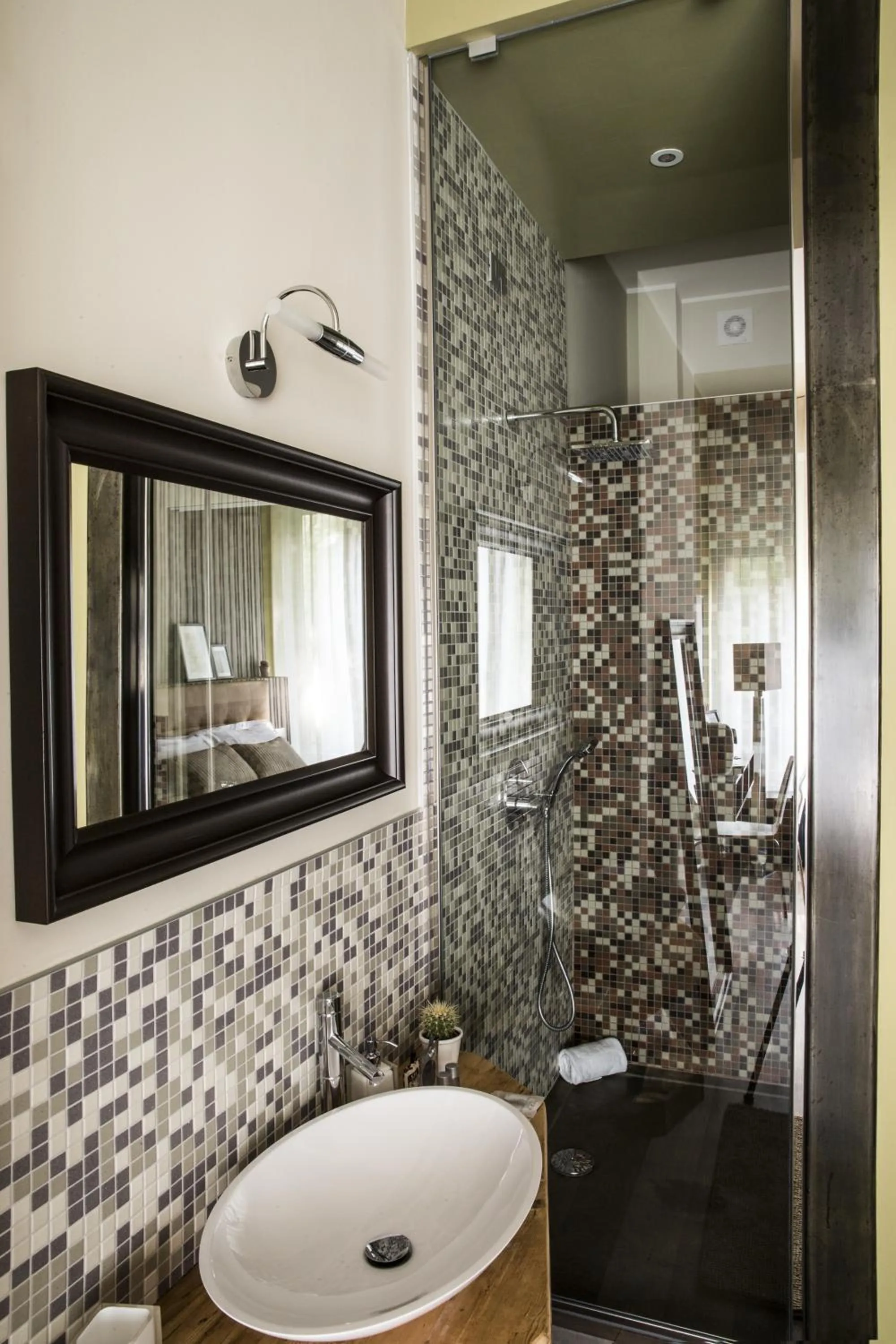 Bathroom in Serendipity Rooms