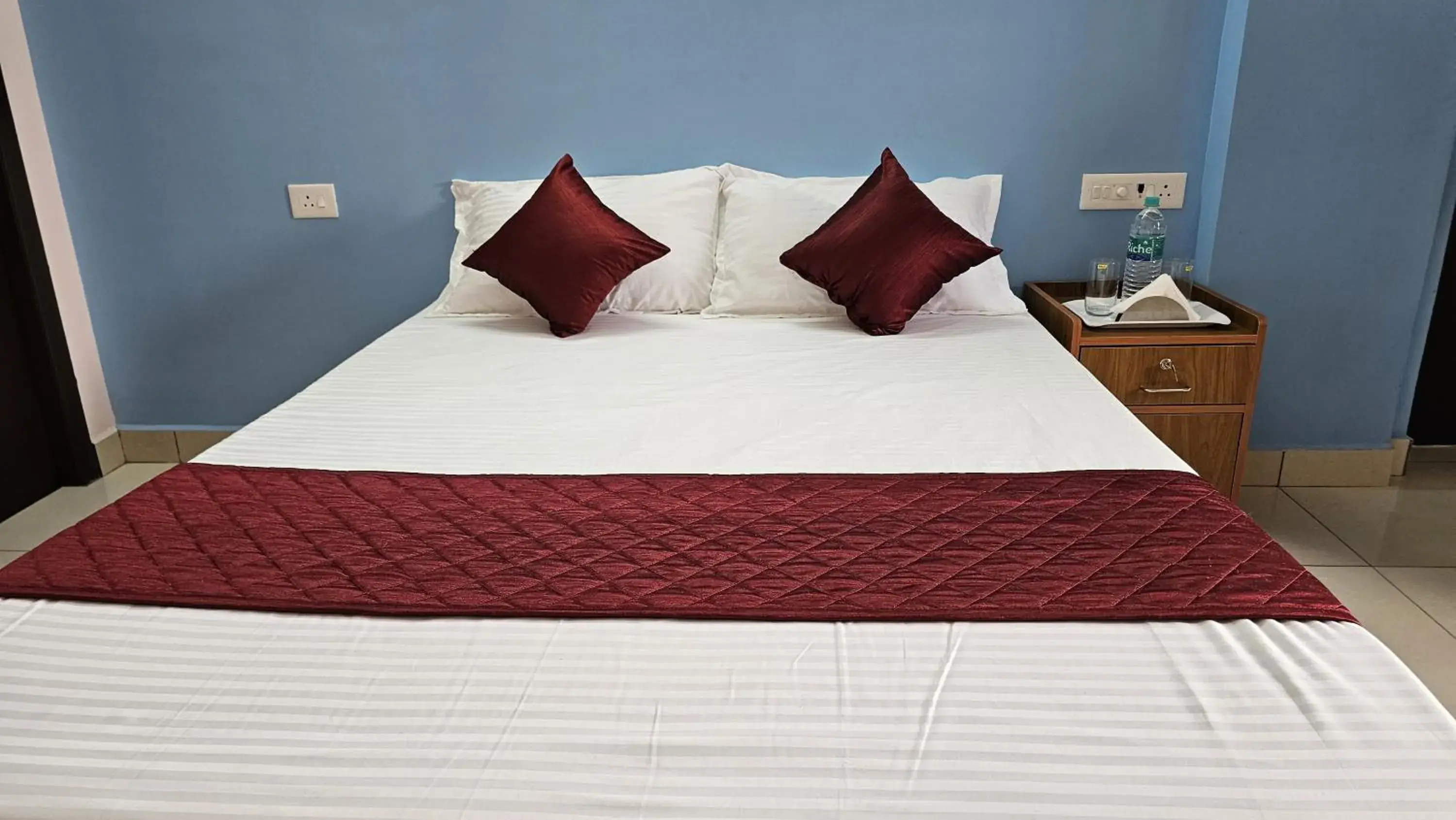 Pondy Pleasant Stay Pondy Pleasant Stay