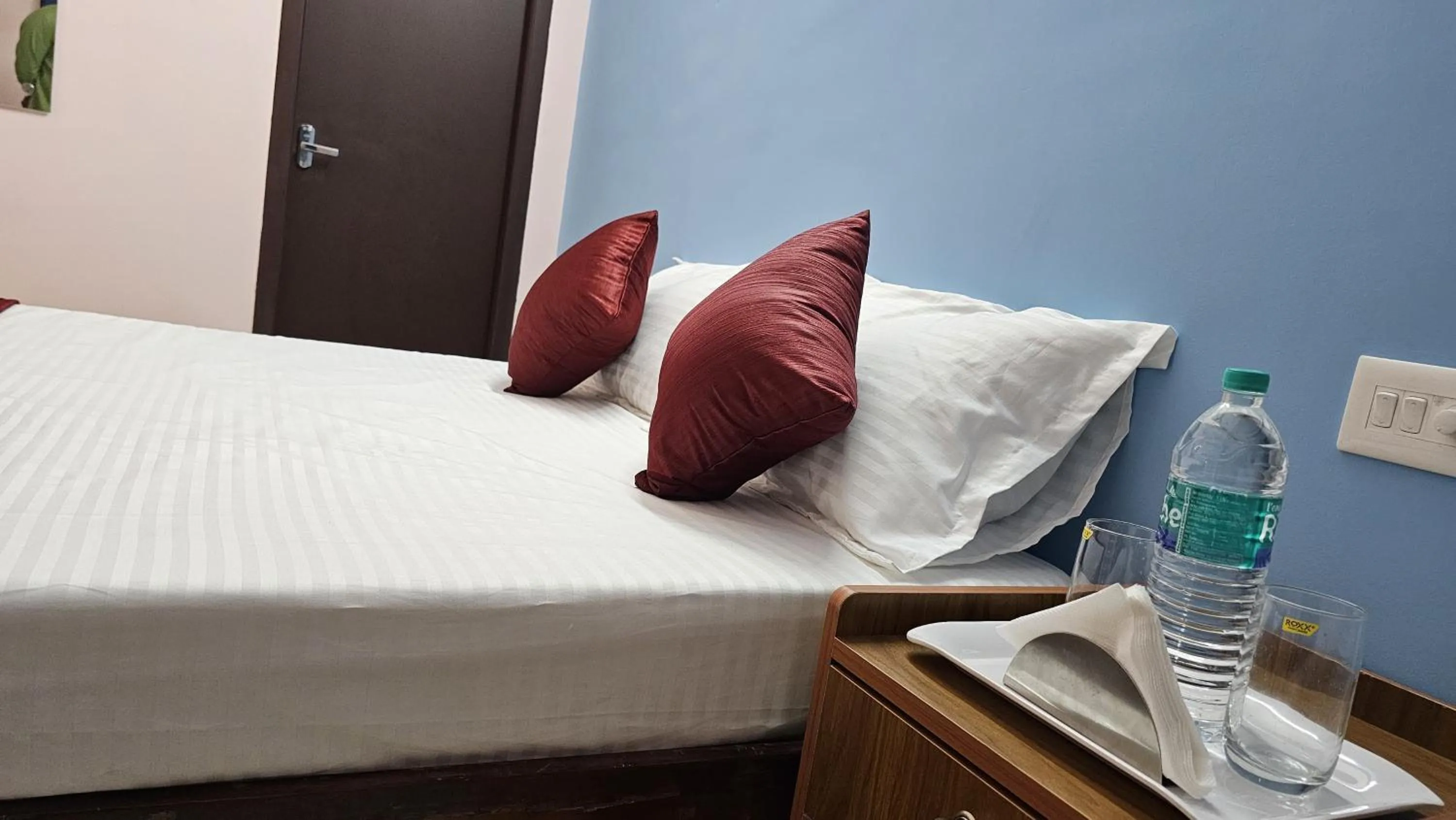 Pondy Pleasant Stay