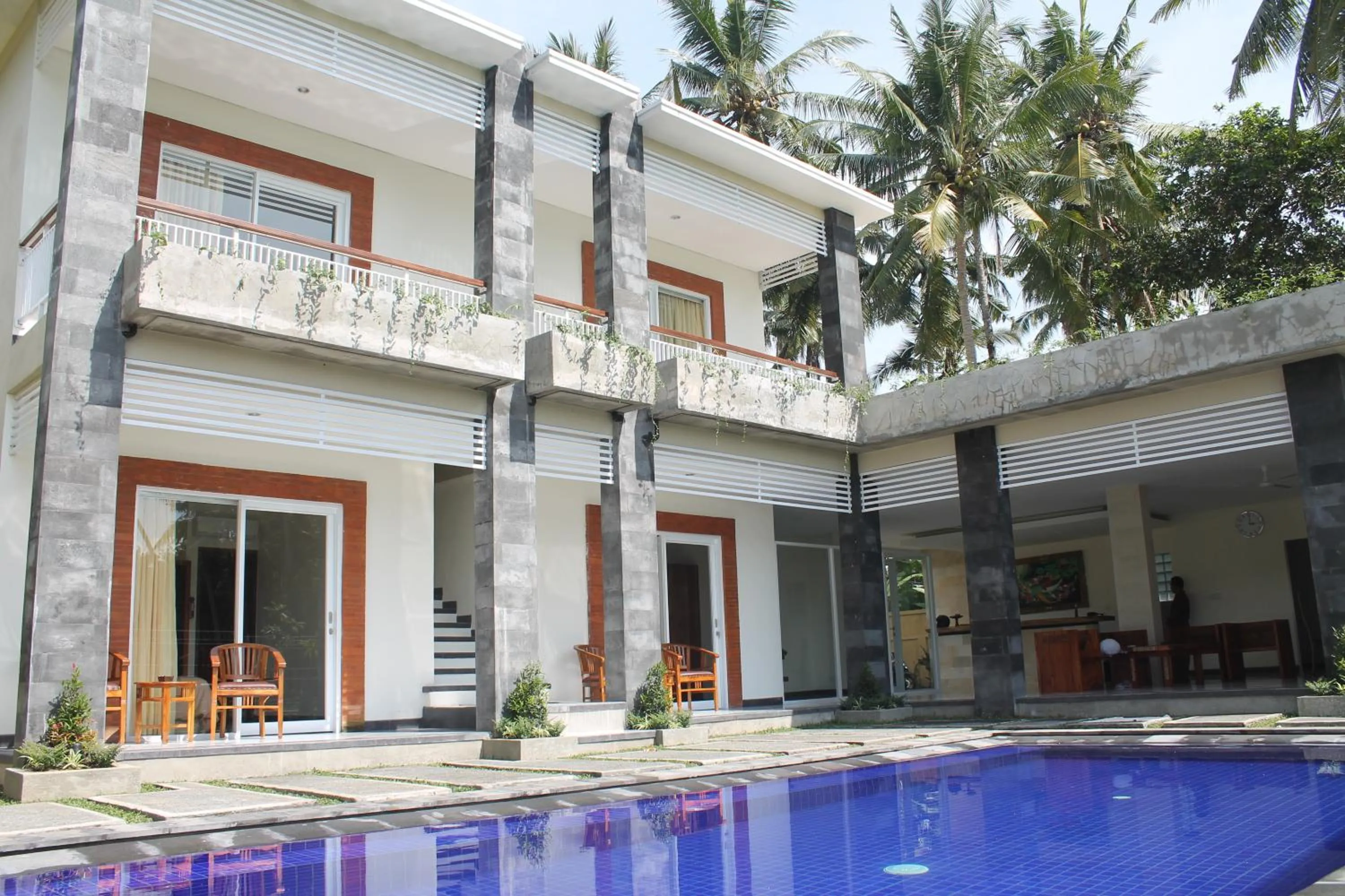 Restaurant/places to eat in Long Lane Bali Villa