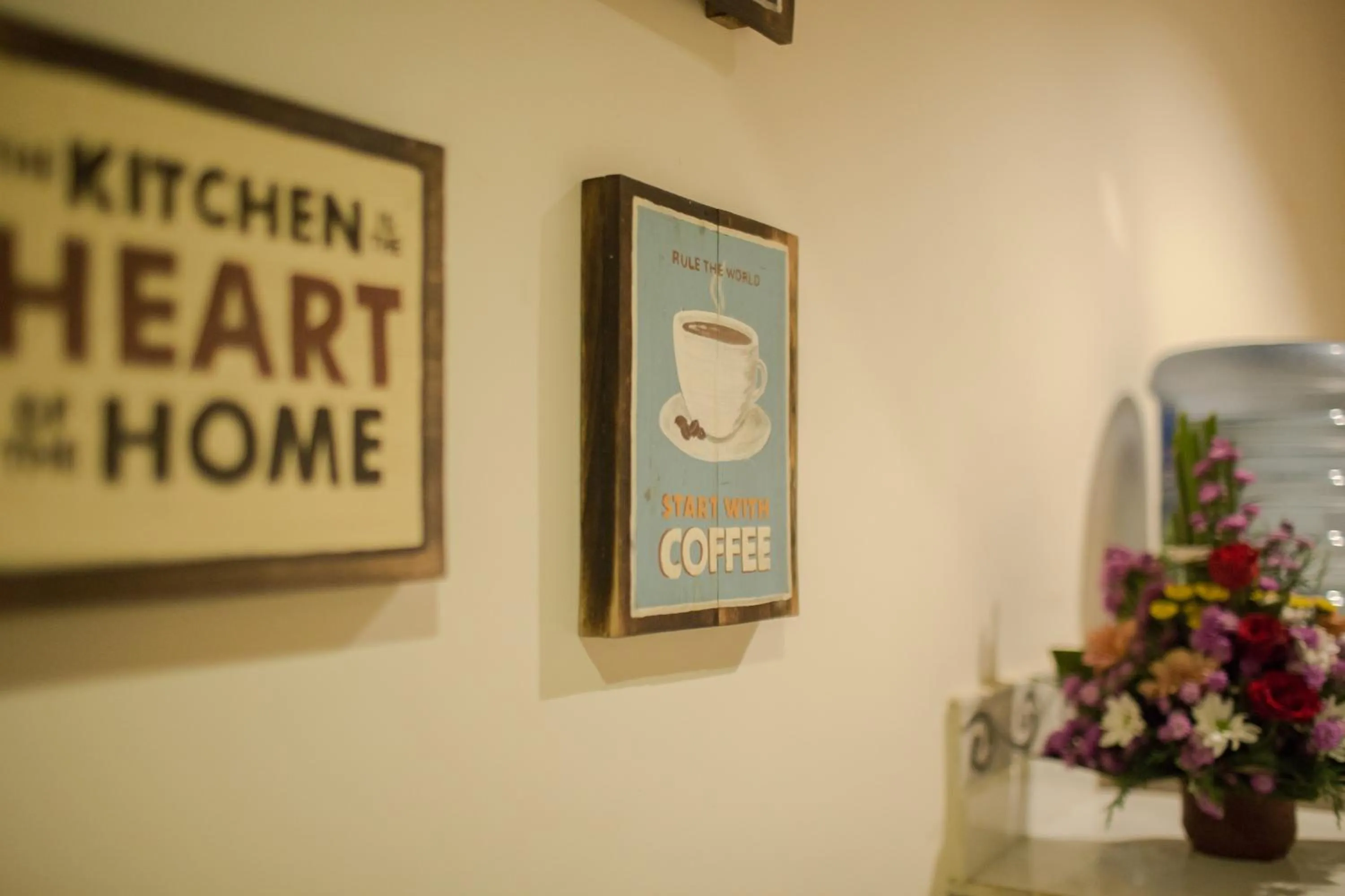 Communal kitchen in Wingsu Guest House
