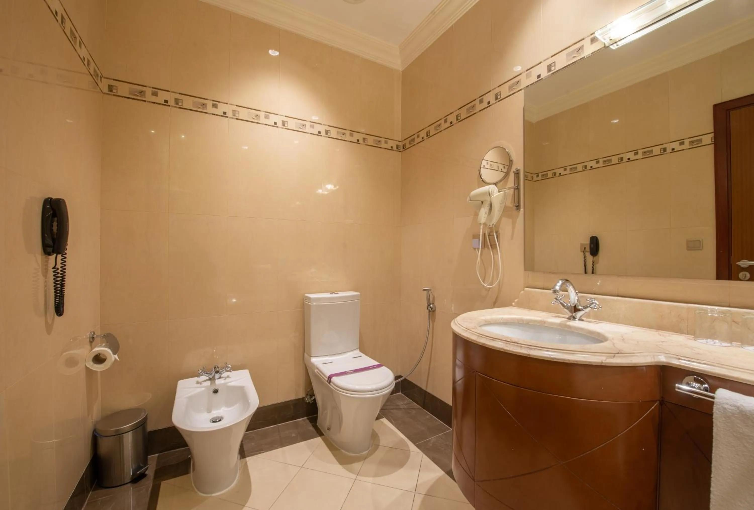Bathroom in Corp Al Khobar Corniche Hotel