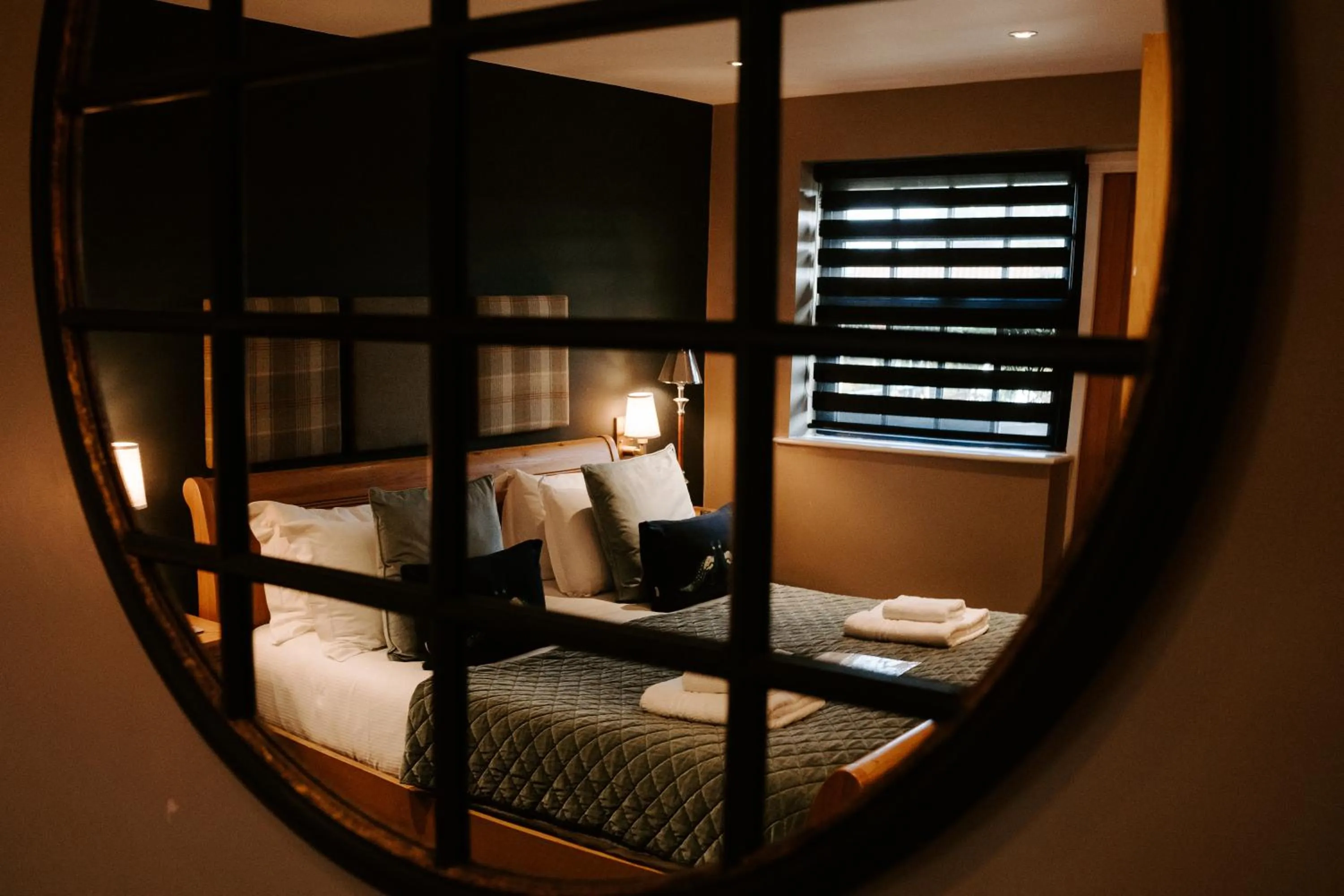 Bed in Blue Bell Country Inn