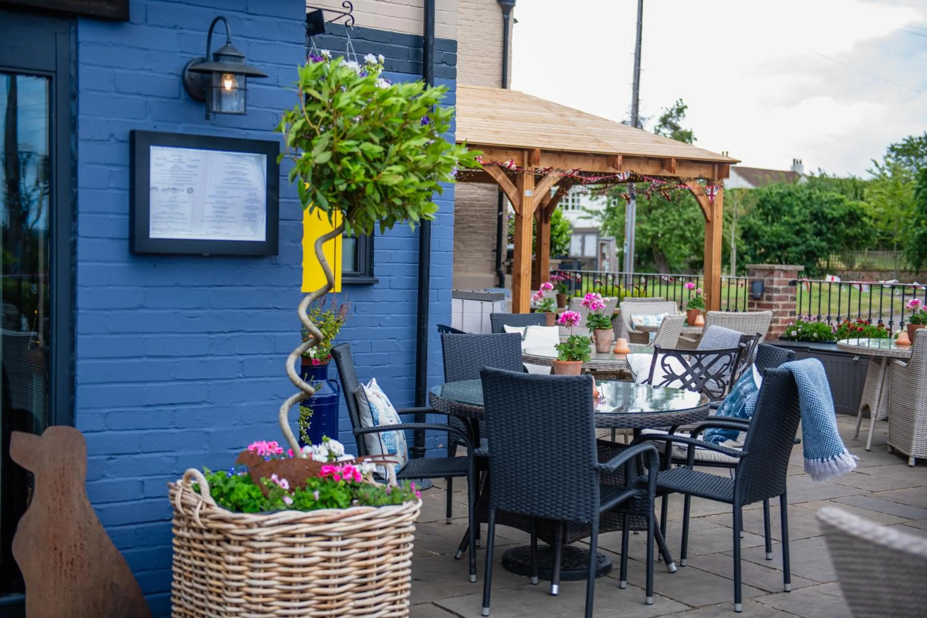 Facade/entrance in Blue Bell Country Inn