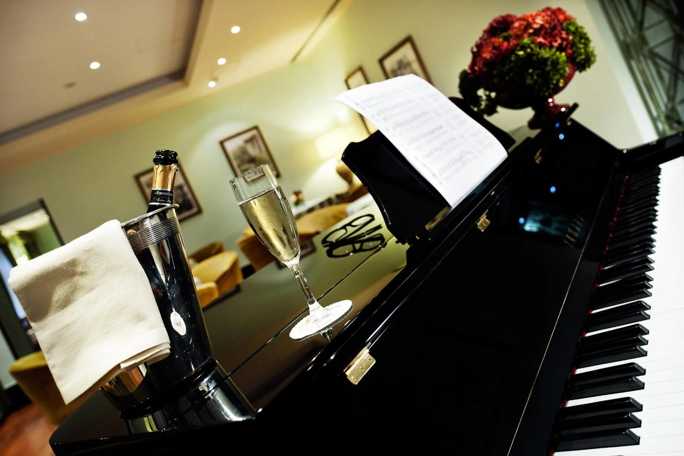 Lounge or bar in Hotel Ponte Sisto