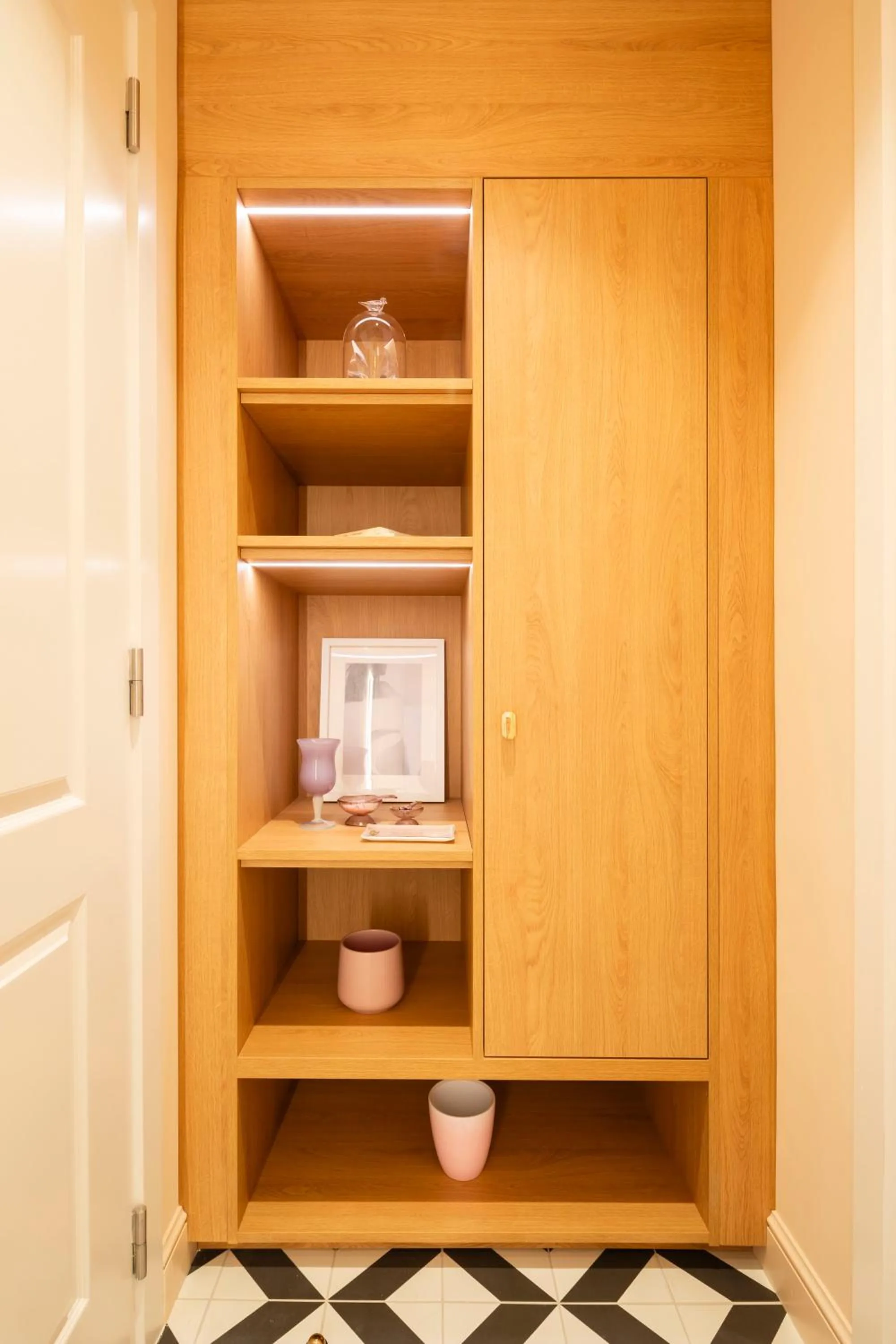 wardrobe in Les Bains de Spa