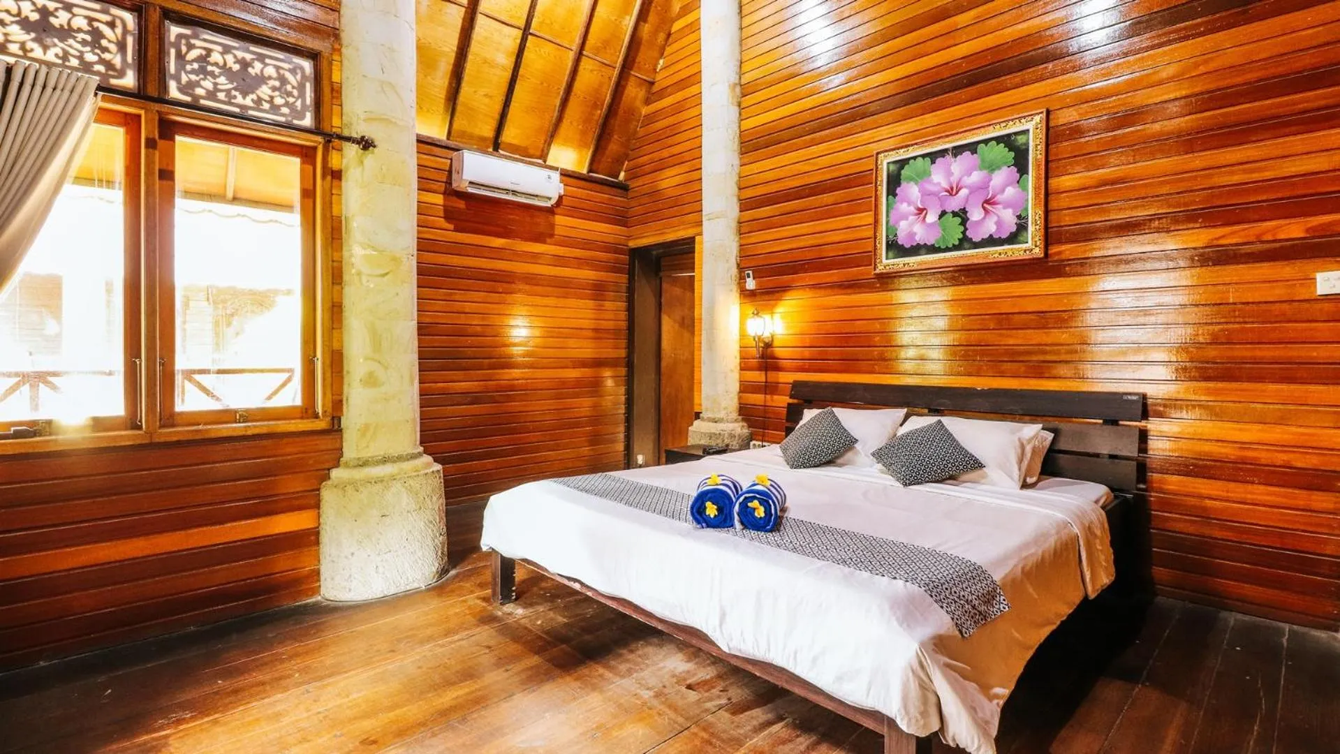 Bed in Villa Happy Jimbaran