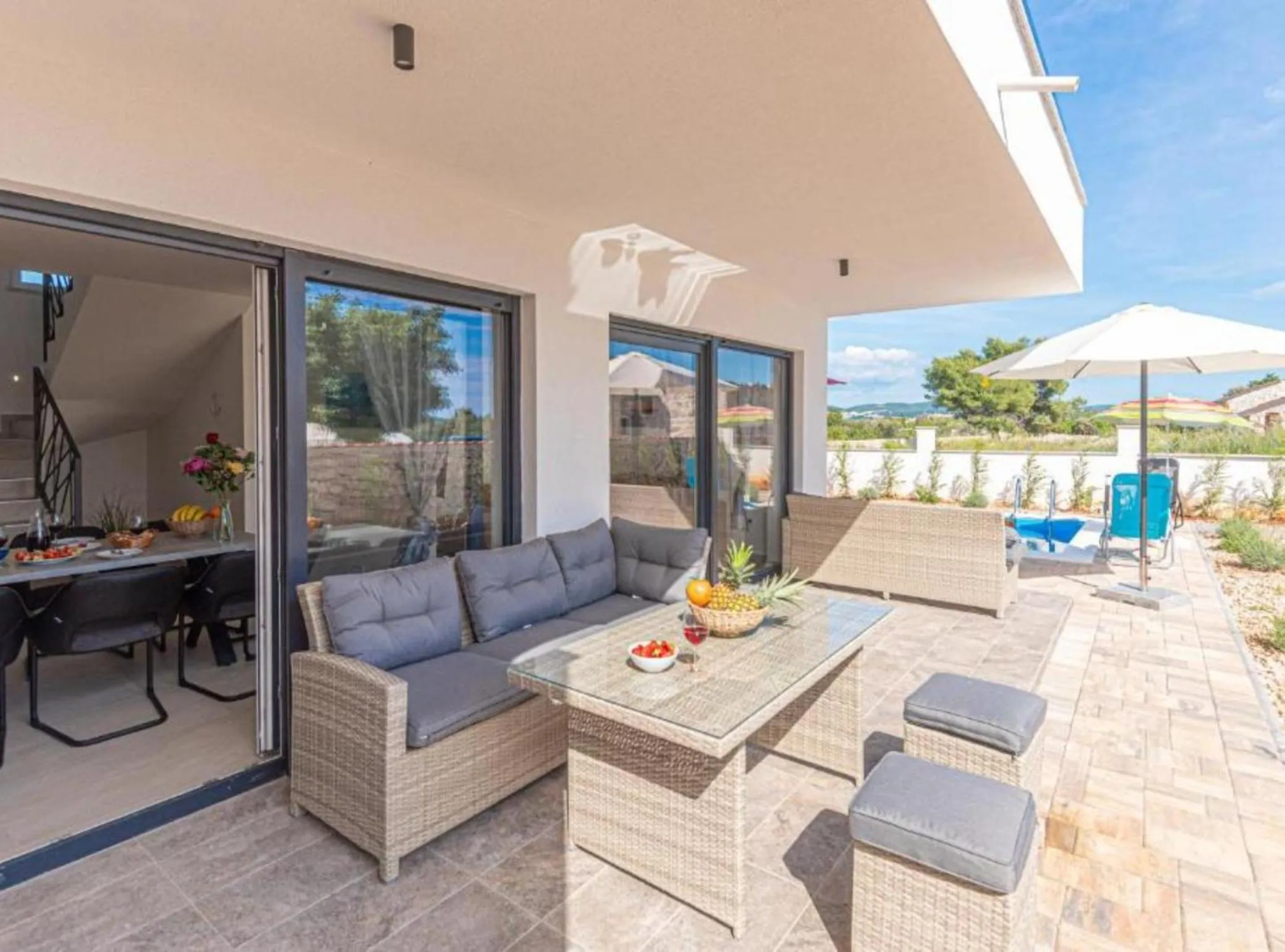 Villa Sunset with Outdoor Pool