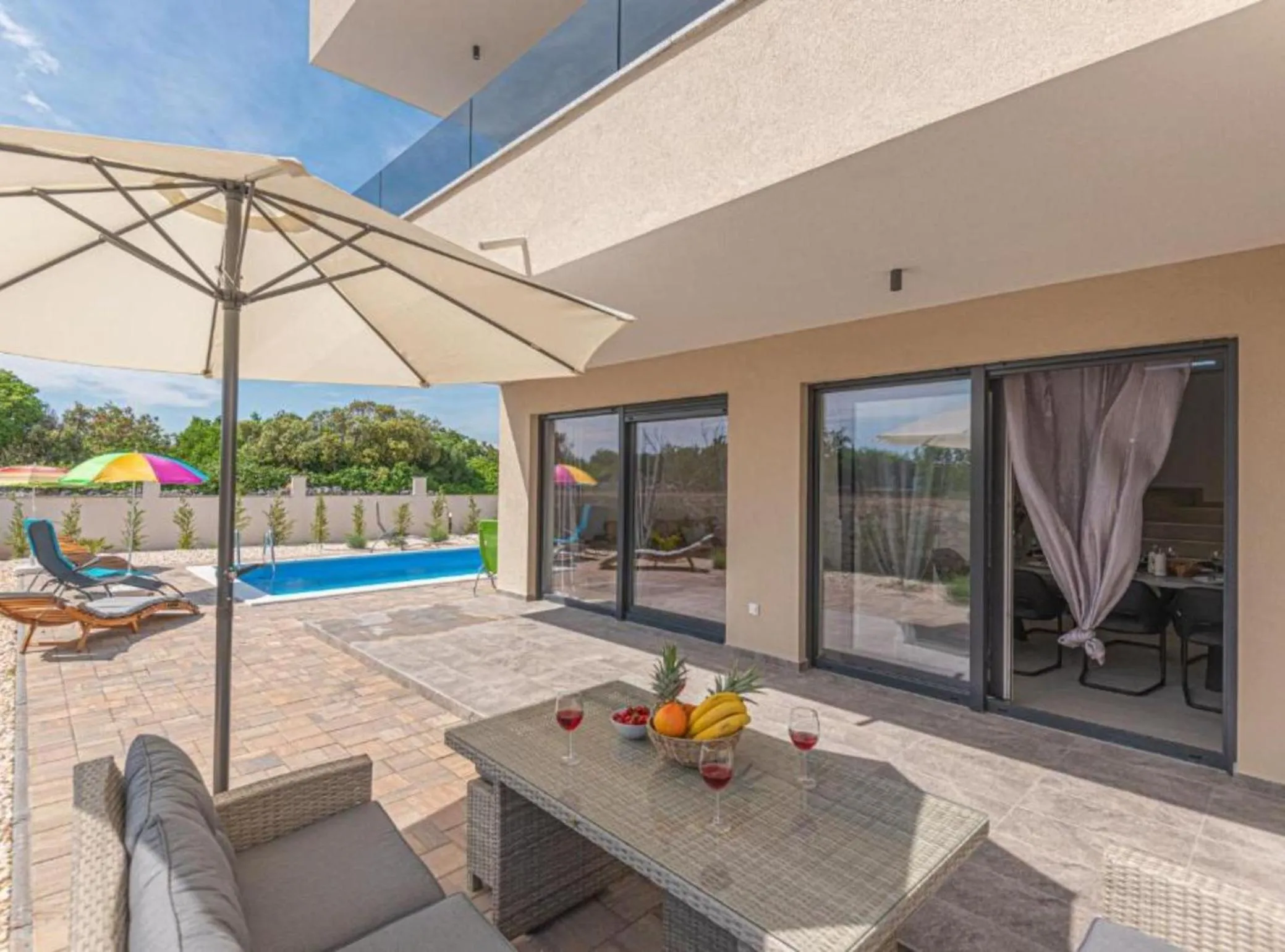Villa Sunset with Outdoor Pool