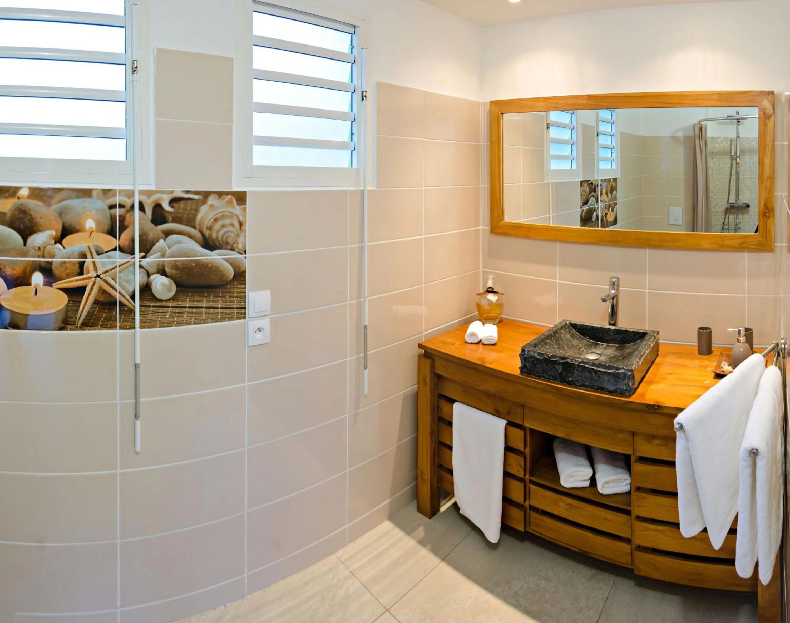 Toilet in Majesty Palm Hôtel