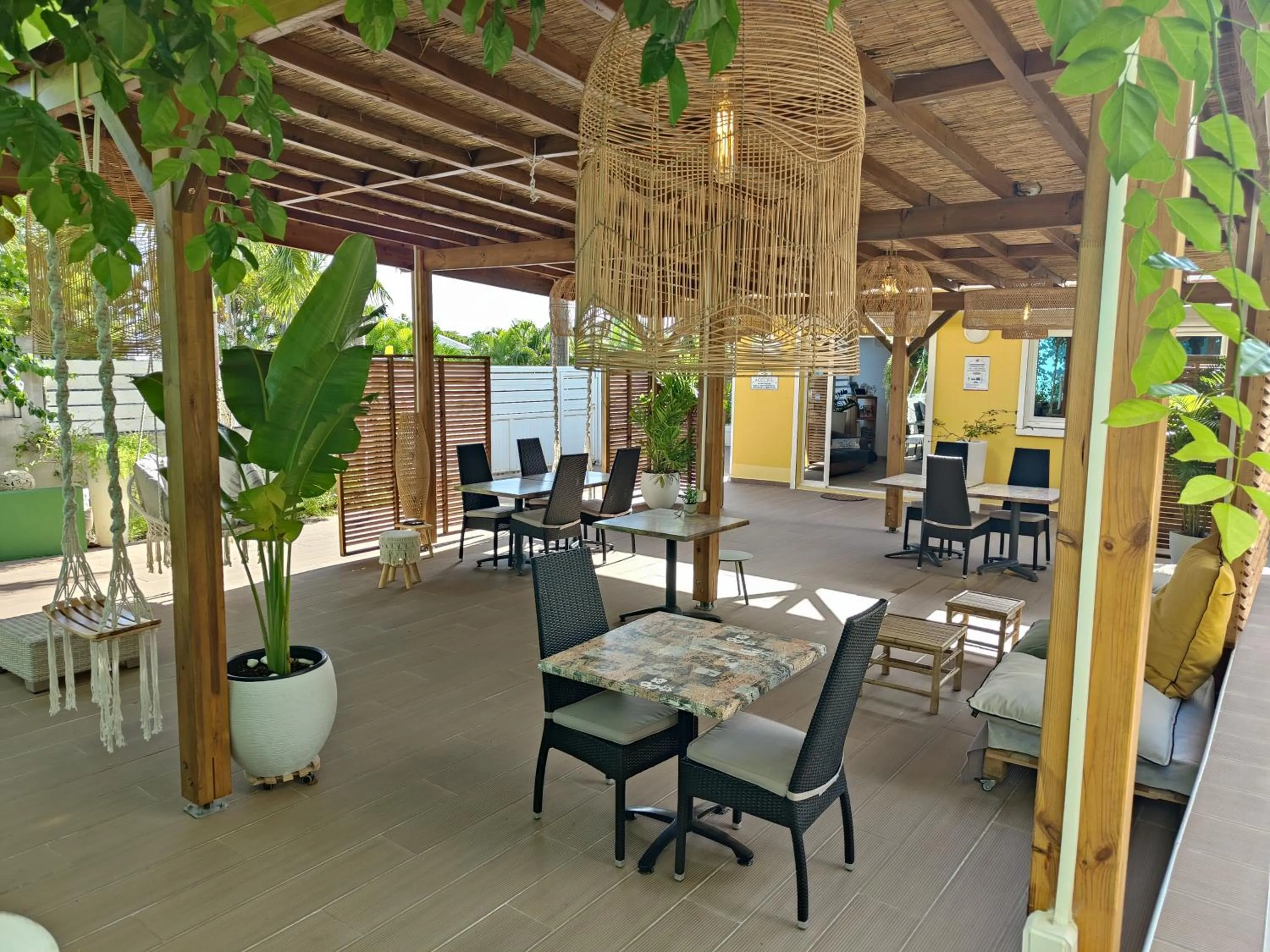 Patio in Majesty Palm Hôtel