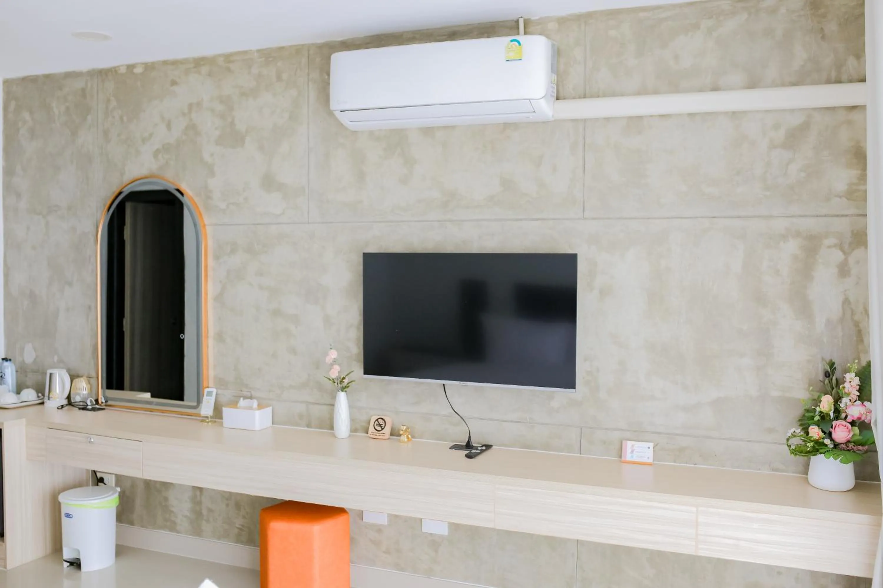 TV and multimedia in R2 Bed and Pool Kanchanaburi