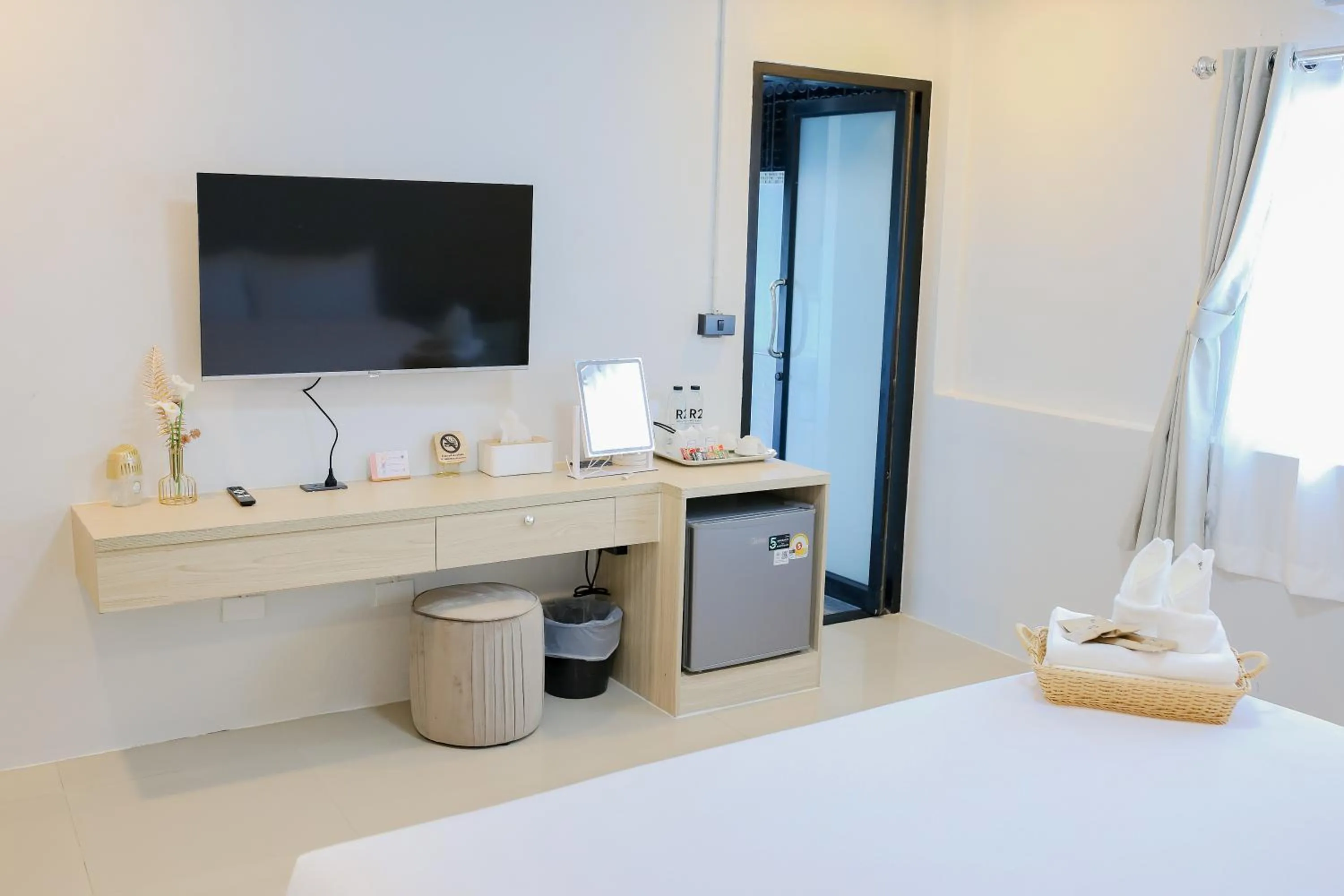 Area and facilities, Bed in R2 Bed and Pool Kanchanaburi