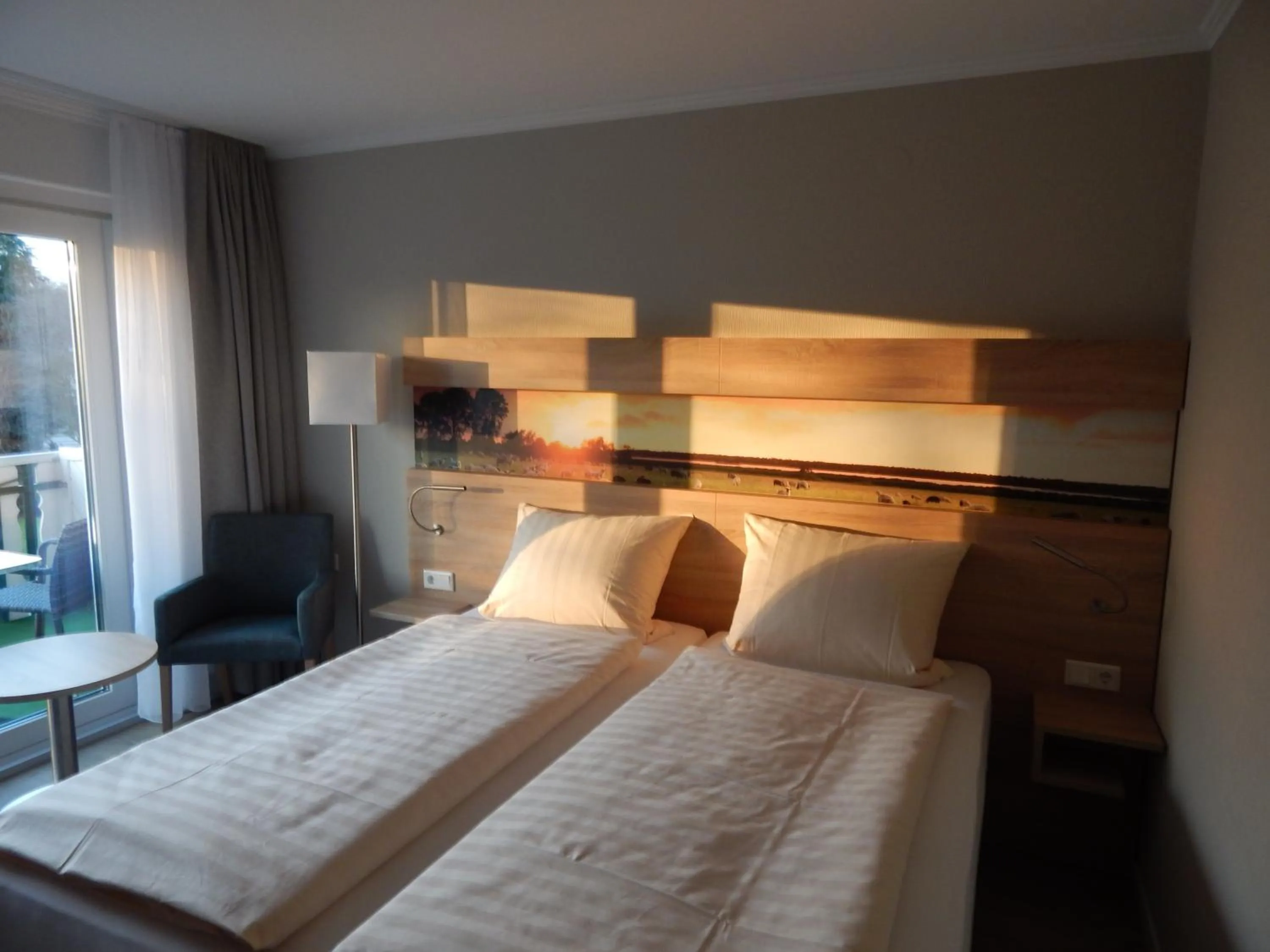 Photo of the whole room, Bed in Hotel garni Haaster Krug Otte