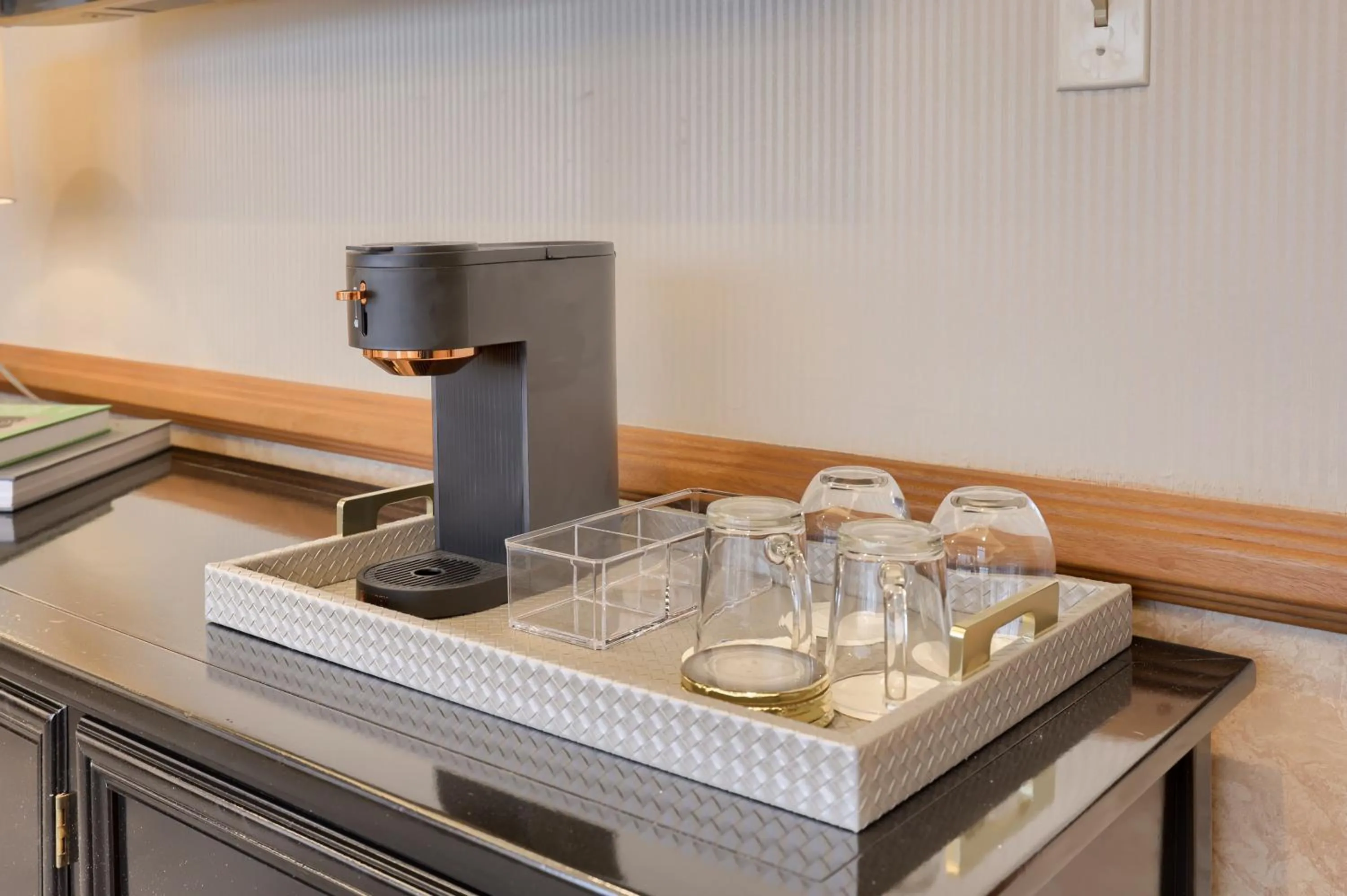 Coffee/tea facilities in The Executive Suites and Events