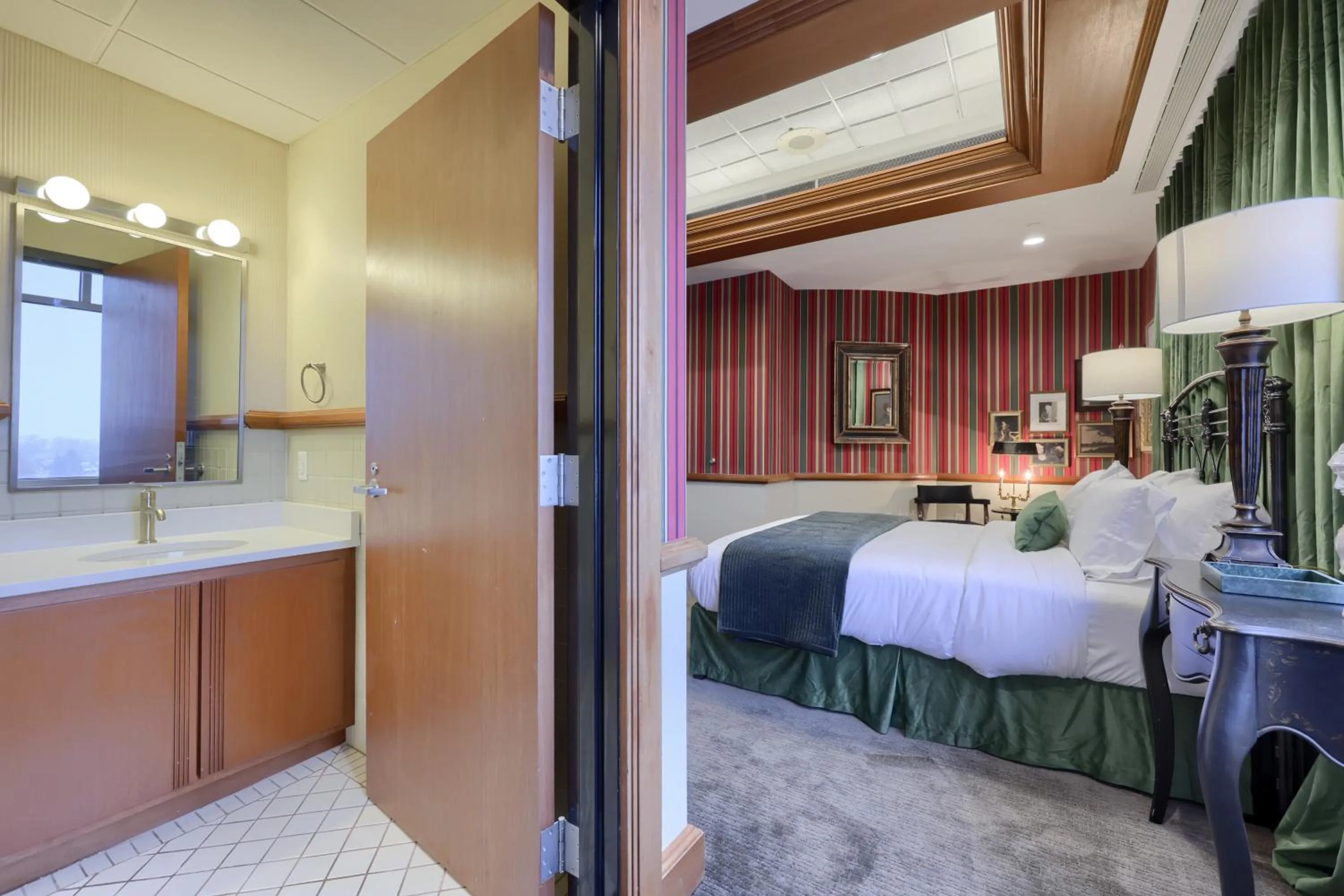 Photo of the whole room, Bed in The Executive Suites and Events